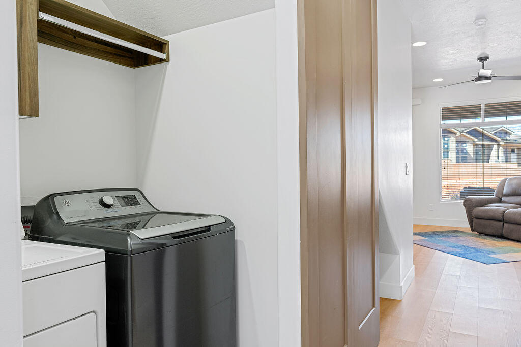 SAGE VILLAS - Residential