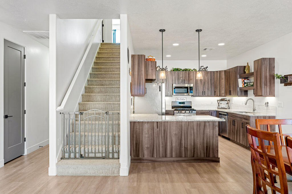 SAGE VILLAS - Residential