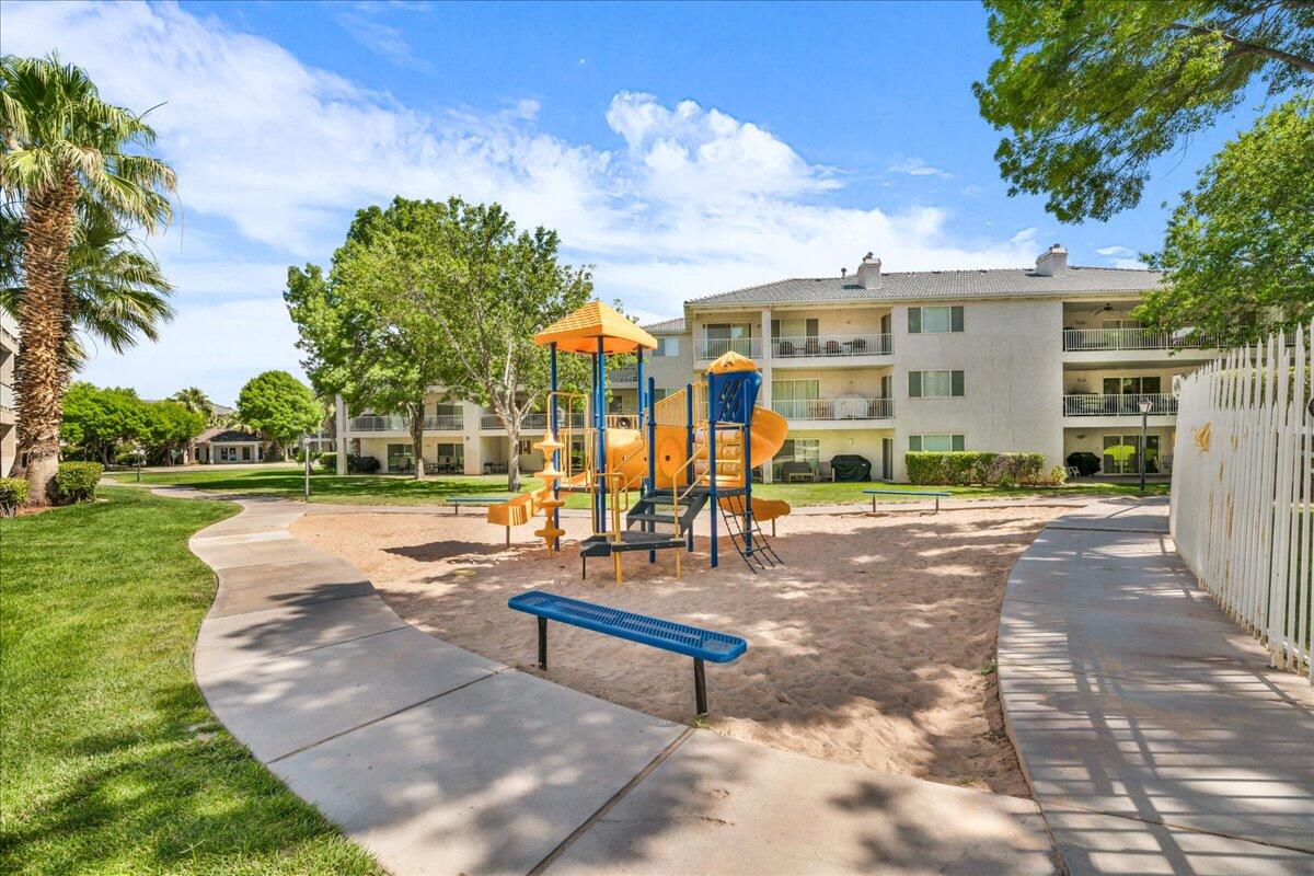 LAS PALMAS RESORT CONDOS - Residential