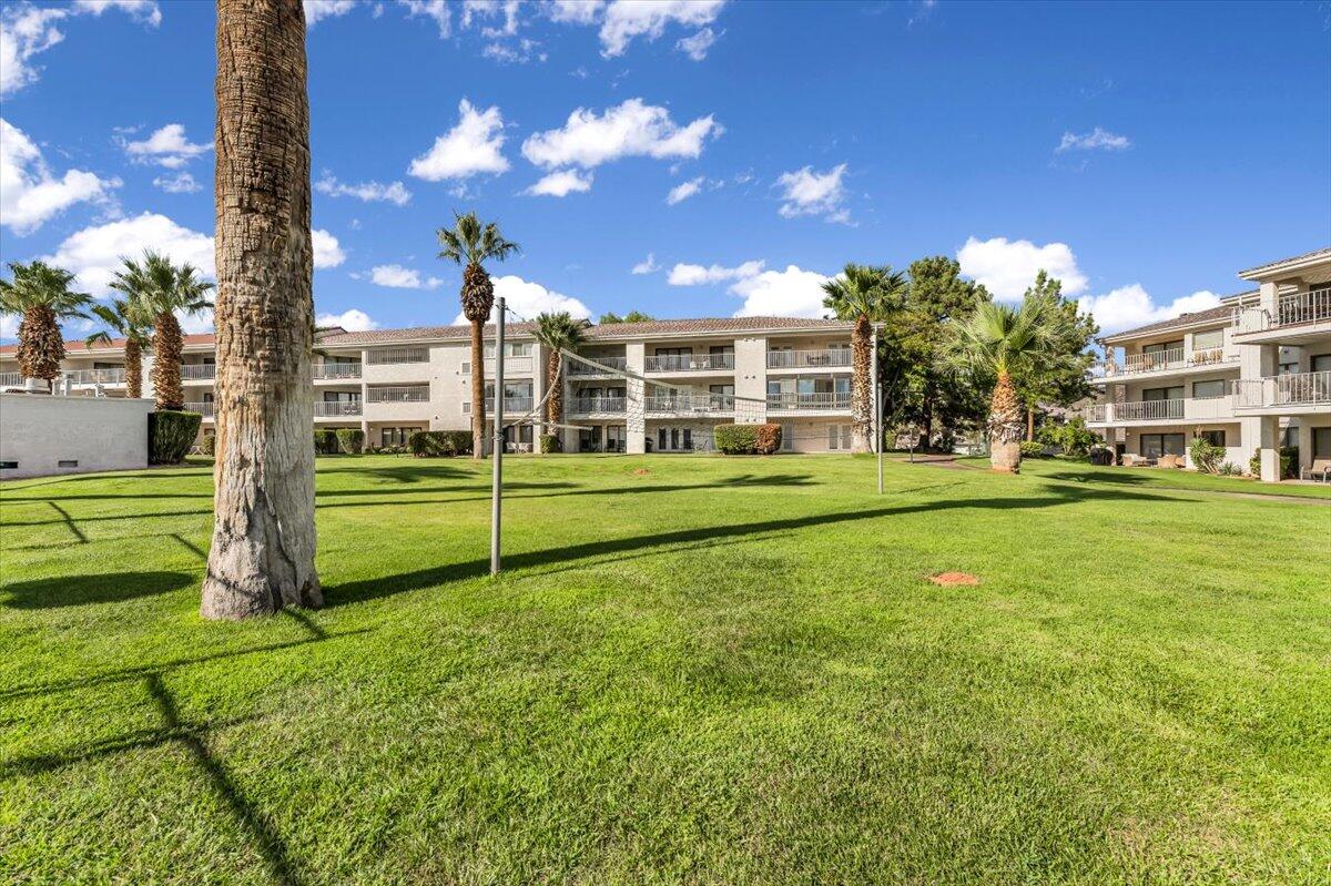 LAS PALMAS RESORT CONDOS - Residential