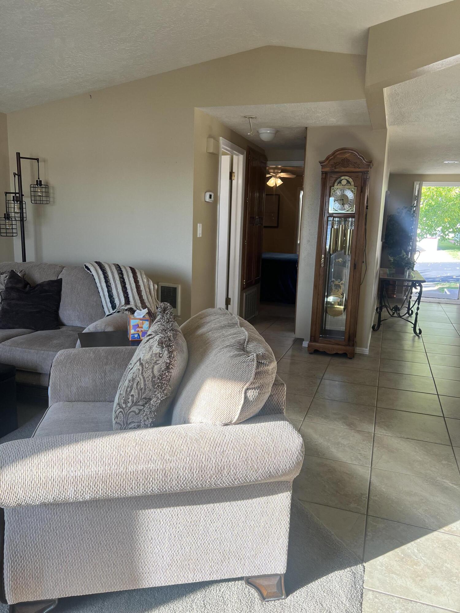 CANYON BREEZE RV RESORT - Residential