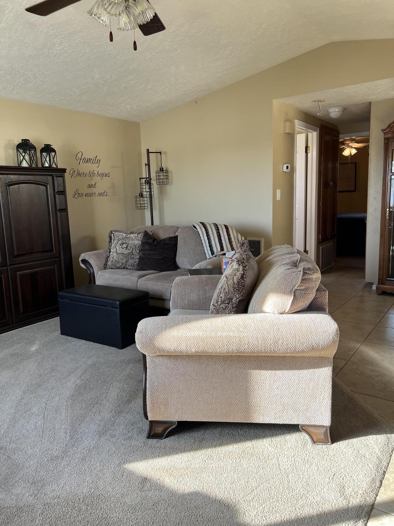 CANYON BREEZE RV RESORT - Residential