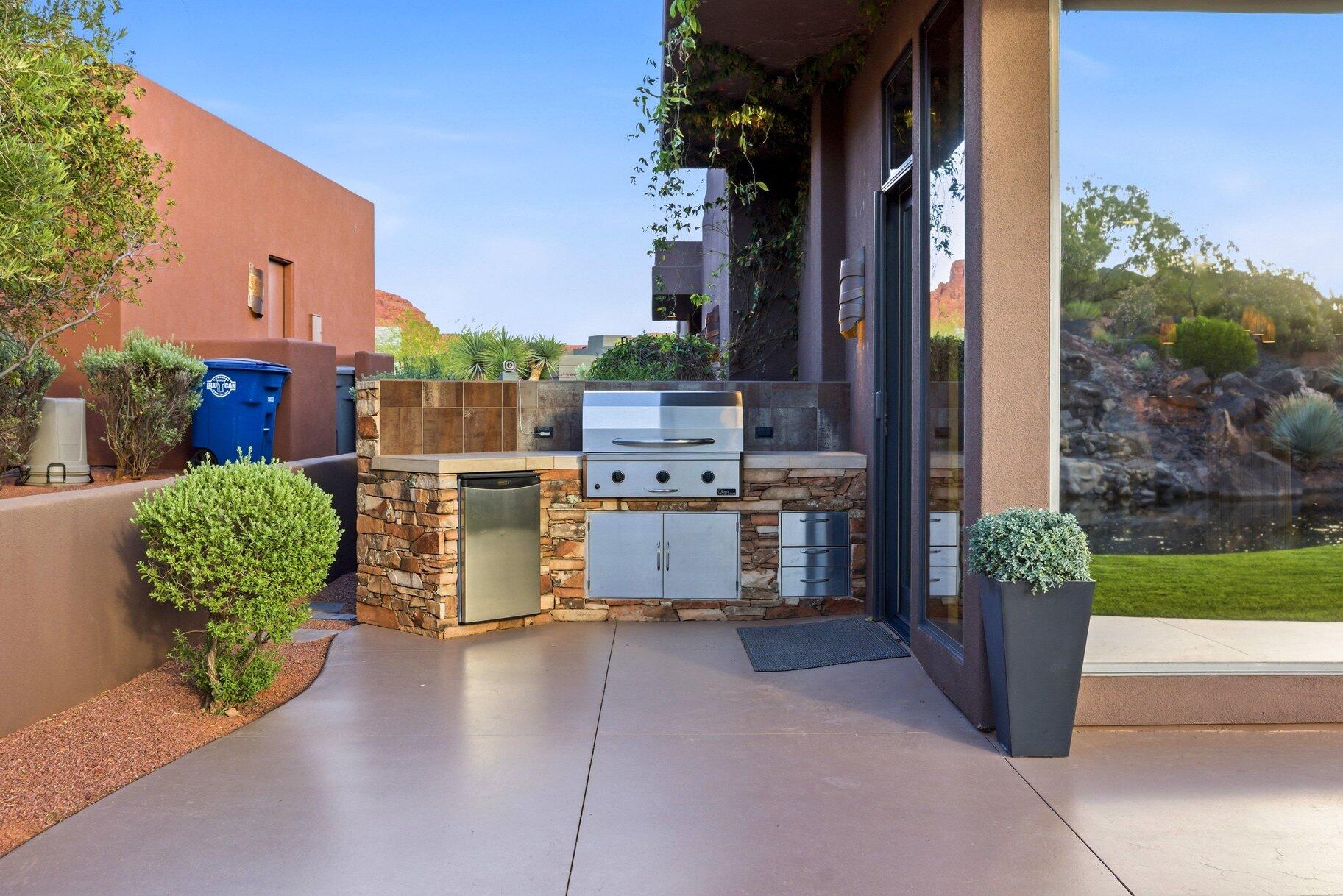RESERVE OF ENTRADA SNOW CANYON PATIO HOMES - Residential
