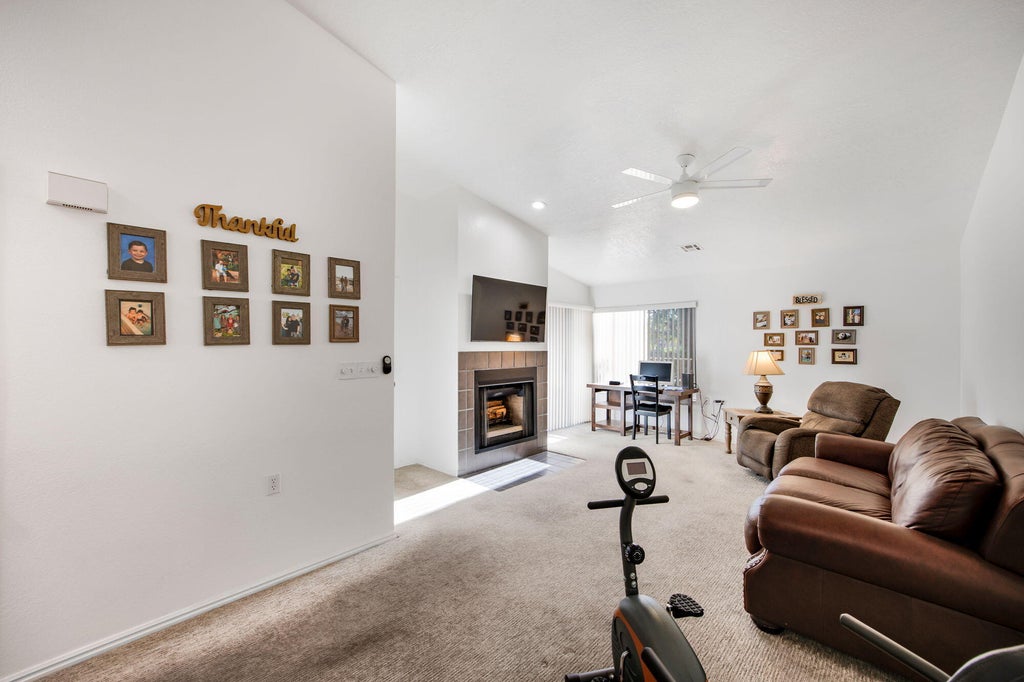 Photo of 789 Idlewood LN, Saint George, UT 84770 (MLS # 26-277103)