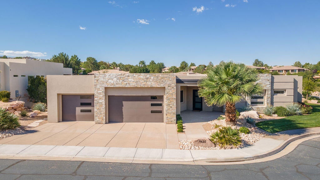 Photo of 1622 S Agate CIR, Saint George, UT 84770 (MLS # 26-277149)
