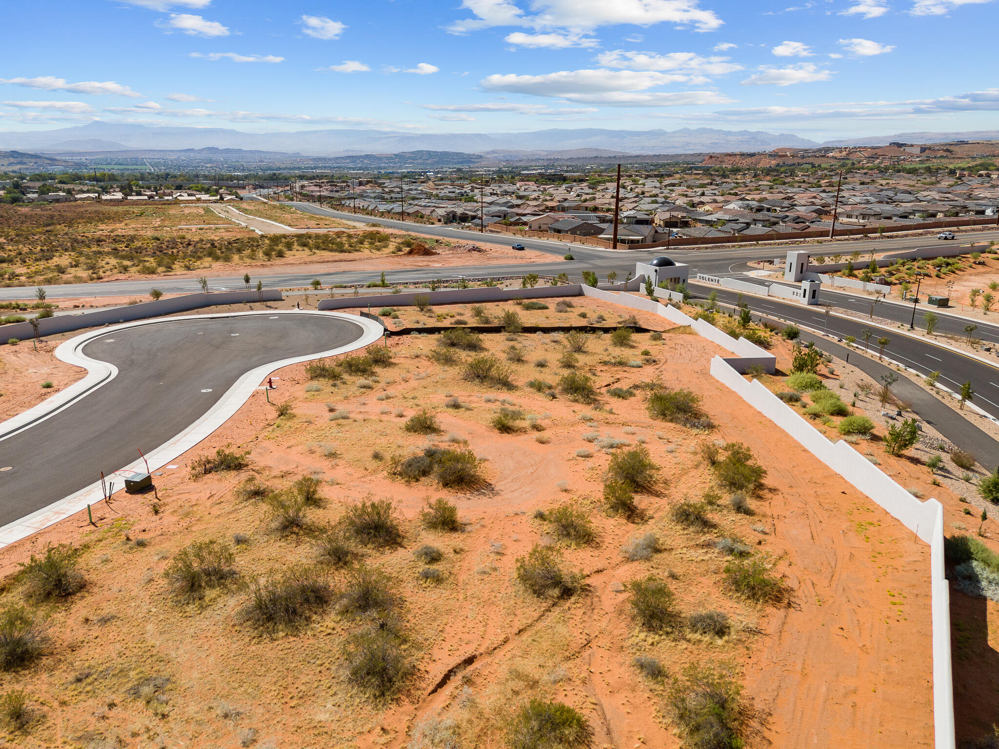 SOLENTE VILLAGE - Residential