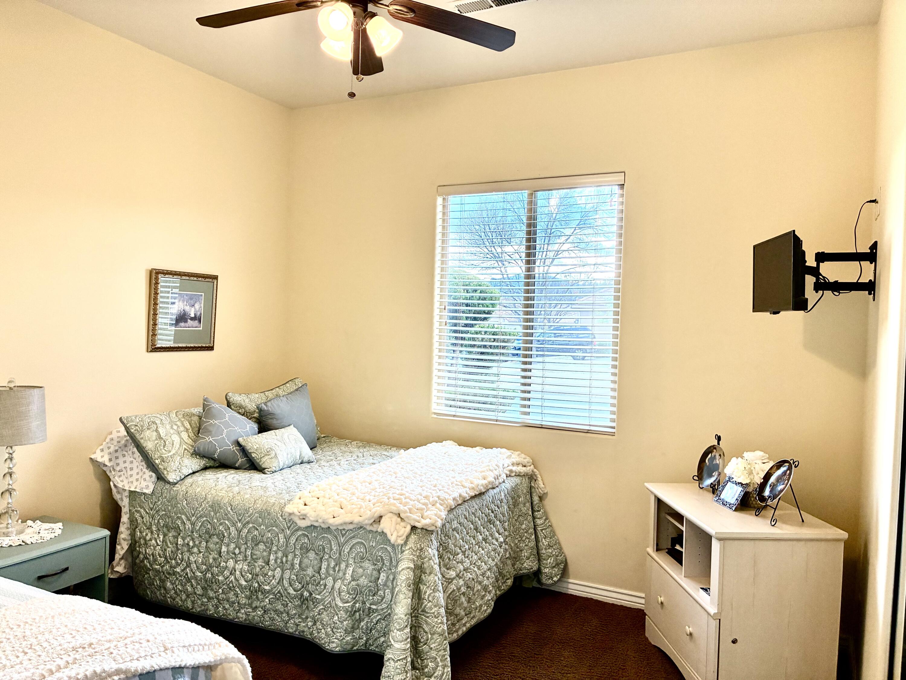 SPRINGFIELD TH - Residential