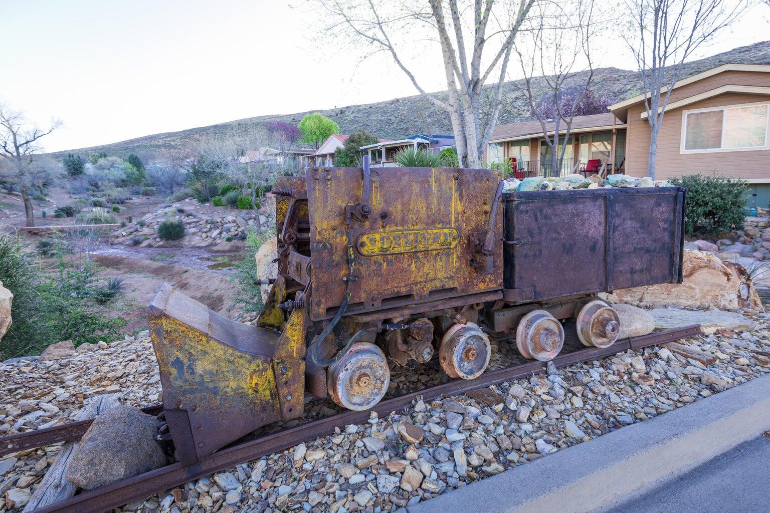 HARRISBURG LAKESIDE ESTATES - Residential