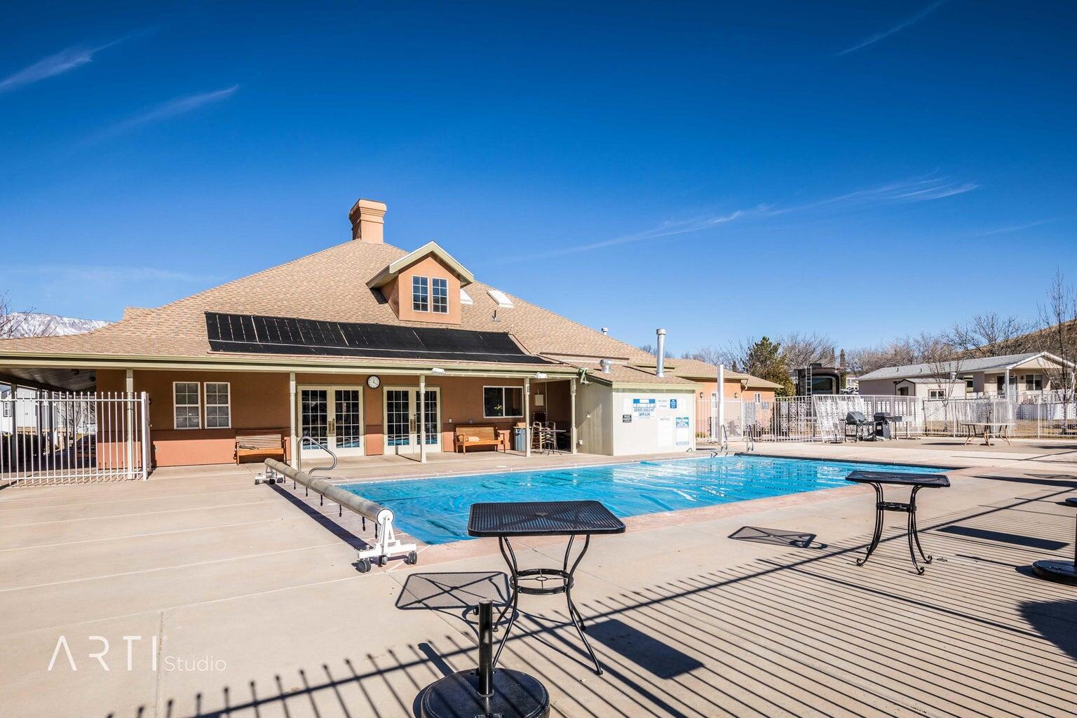 HARRISBURG LAKESIDE ESTATES - Residential