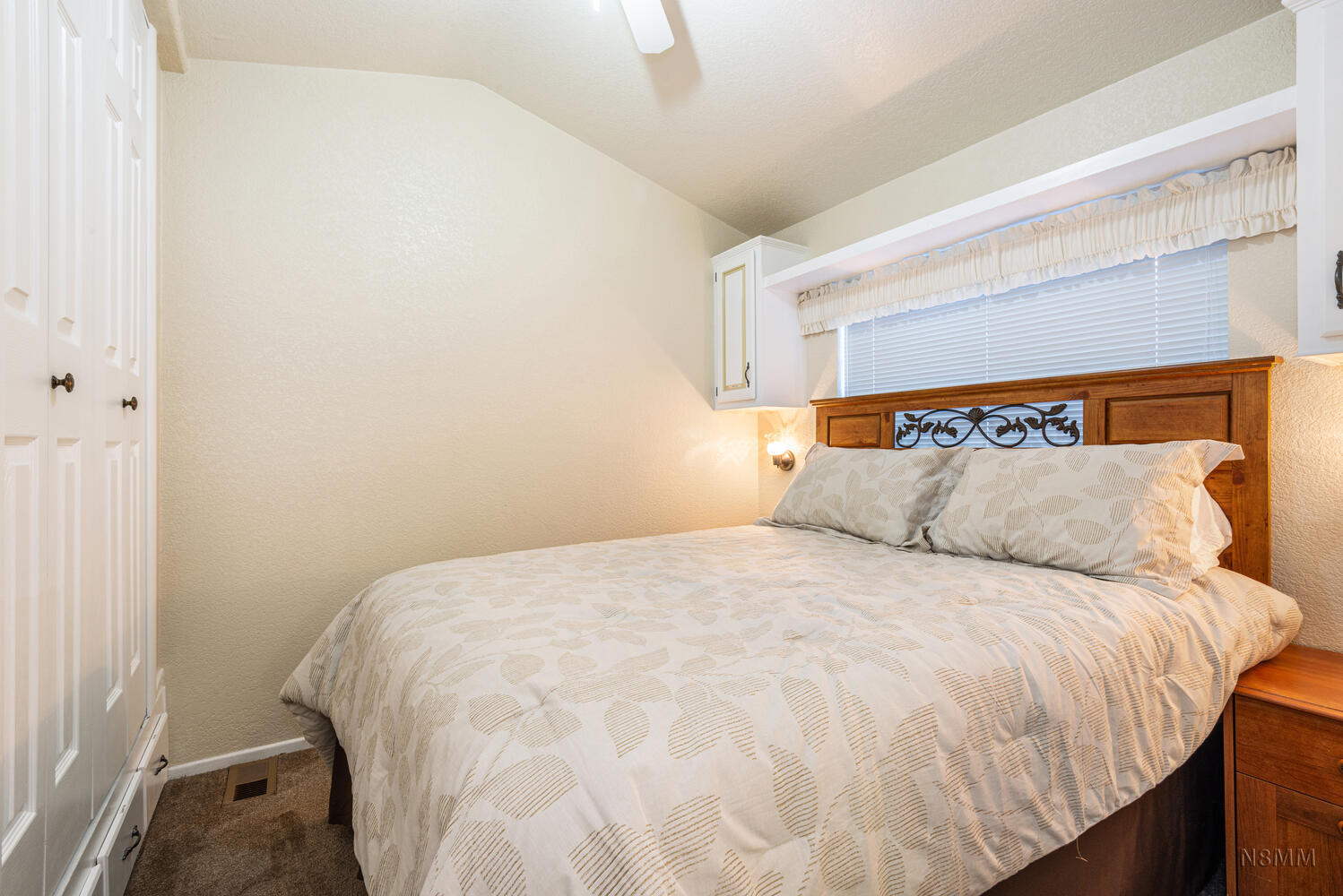 HARRISBURG LAKESIDE ESTATES - Residential