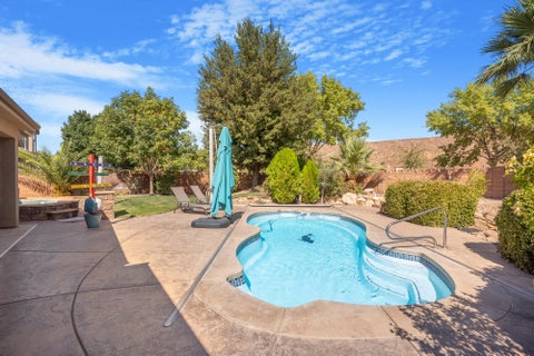 Tiny photo for 655 E Lost Ridge DR, Washington, UT 84780 (MLS # 26-276114)