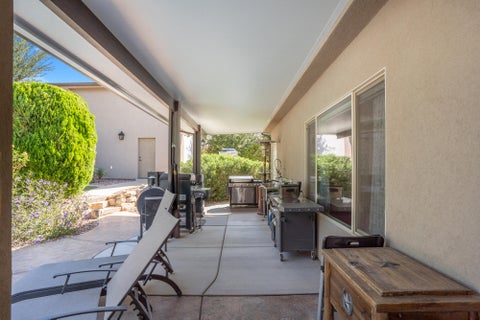 Tiny photo for 655 E Lost Ridge DR, Washington, UT 84780 (MLS # 26-276114)