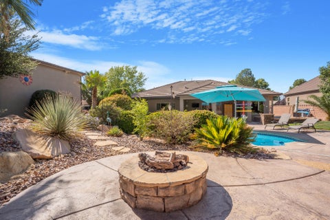 Tiny photo for 655 E Lost Ridge DR, Washington, UT 84780 (MLS # 26-276114)