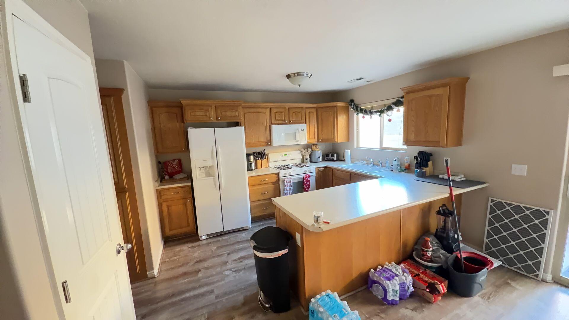 SKYHAWK TOWNHOMES - Residential