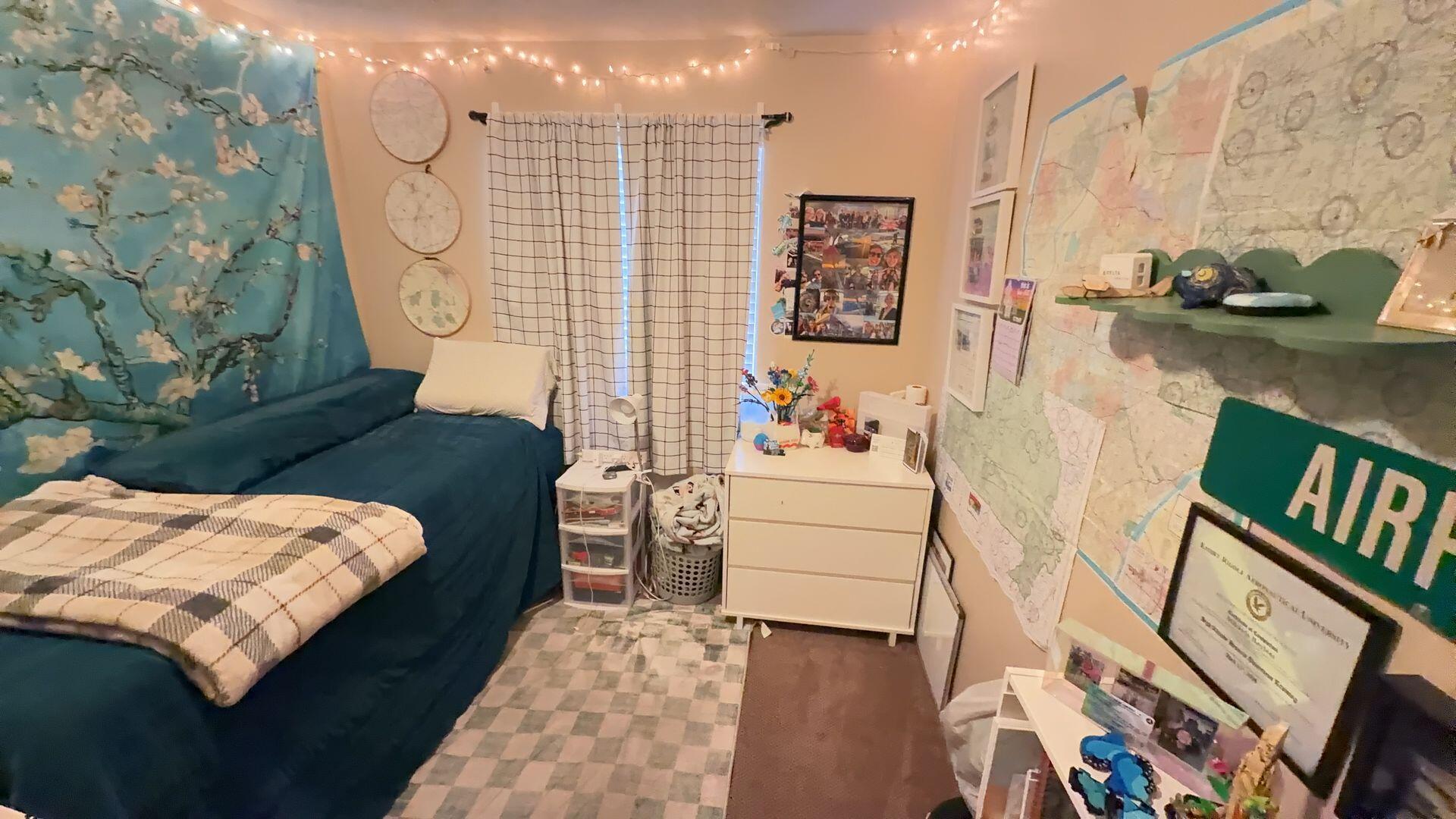 SKYHAWK TOWNHOMES - Residential