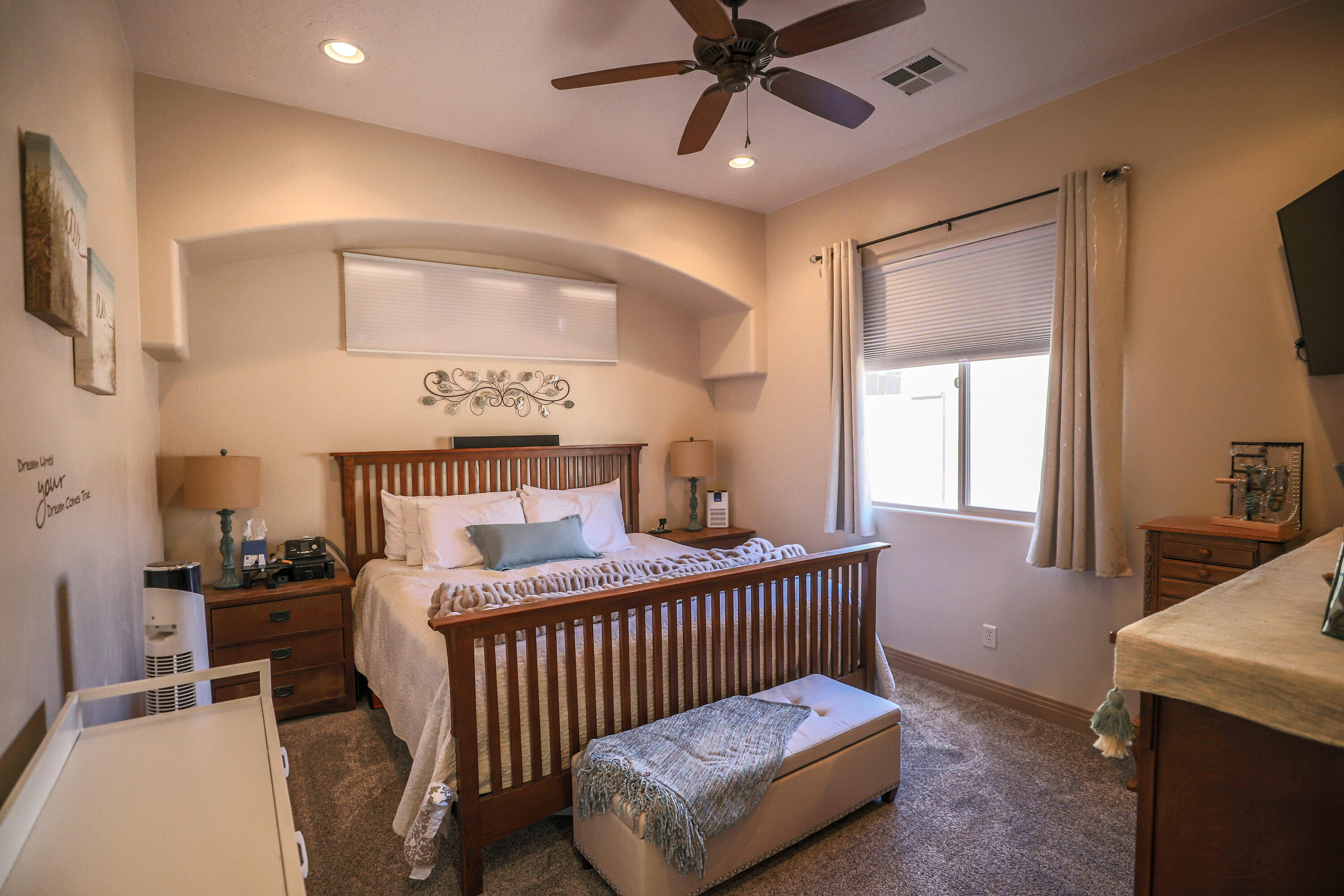 ALMOND HEIGHTS PARK - Residential