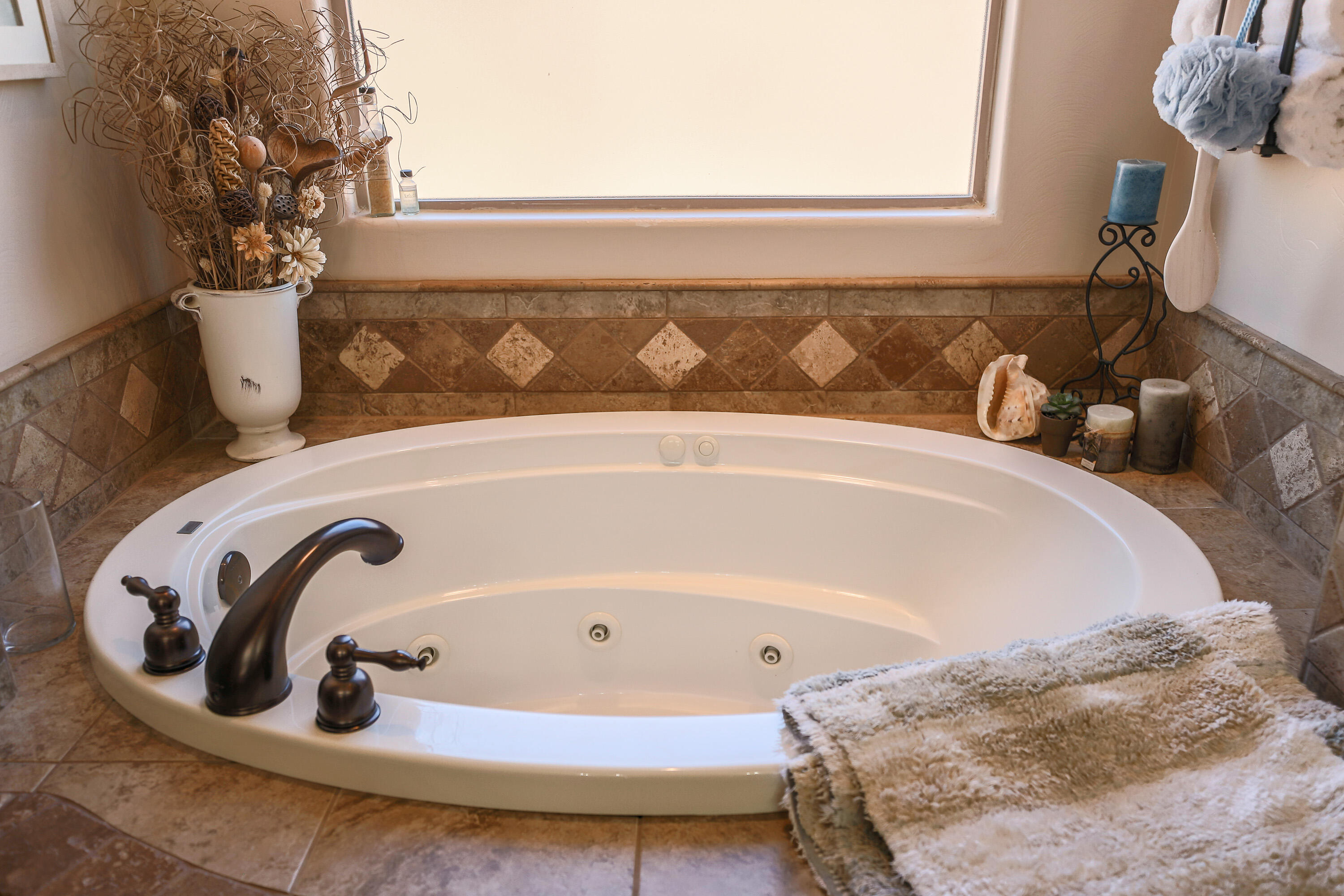 ALMOND HEIGHTS PARK - Residential