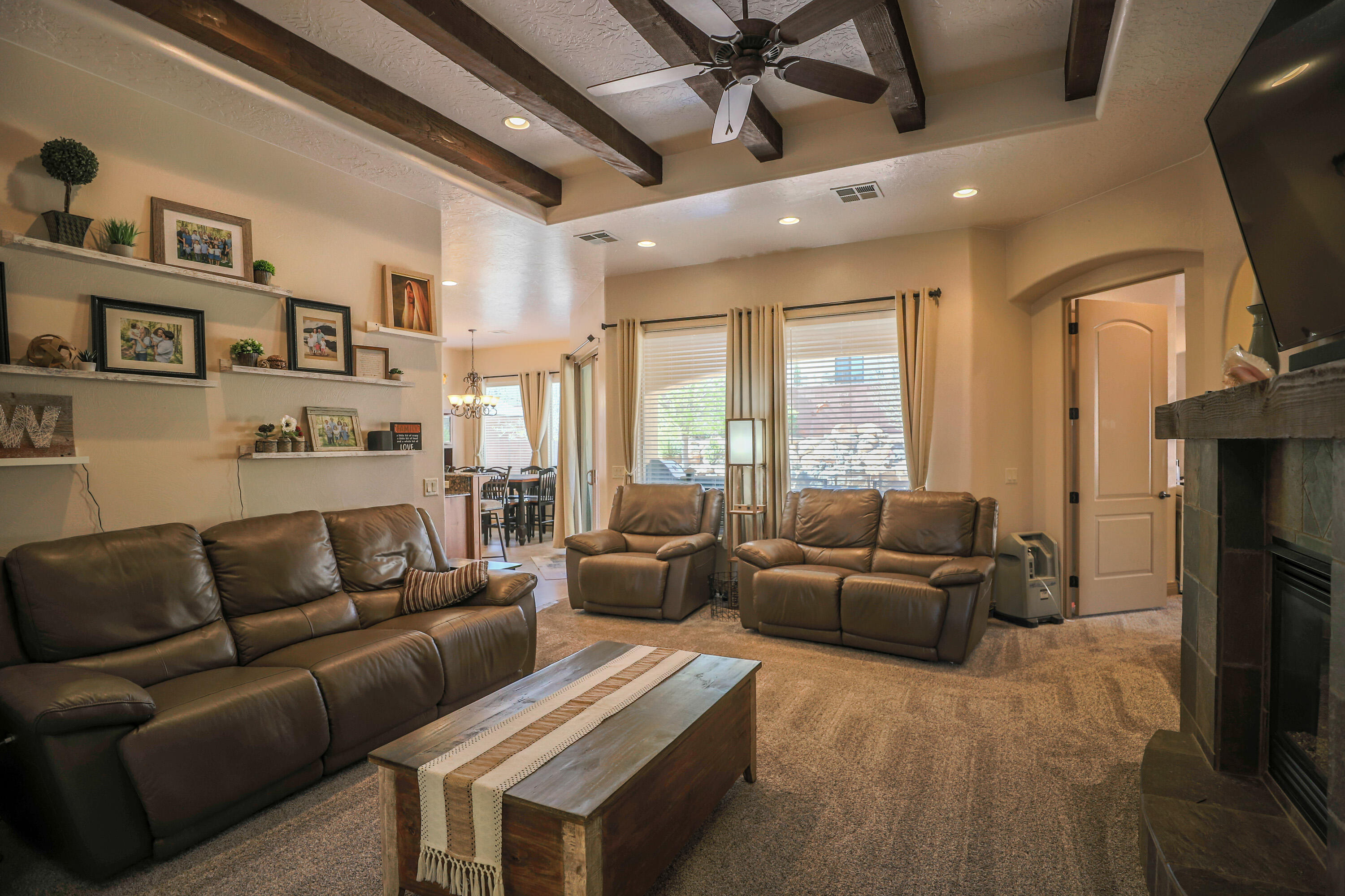 ALMOND HEIGHTS PARK - Residential