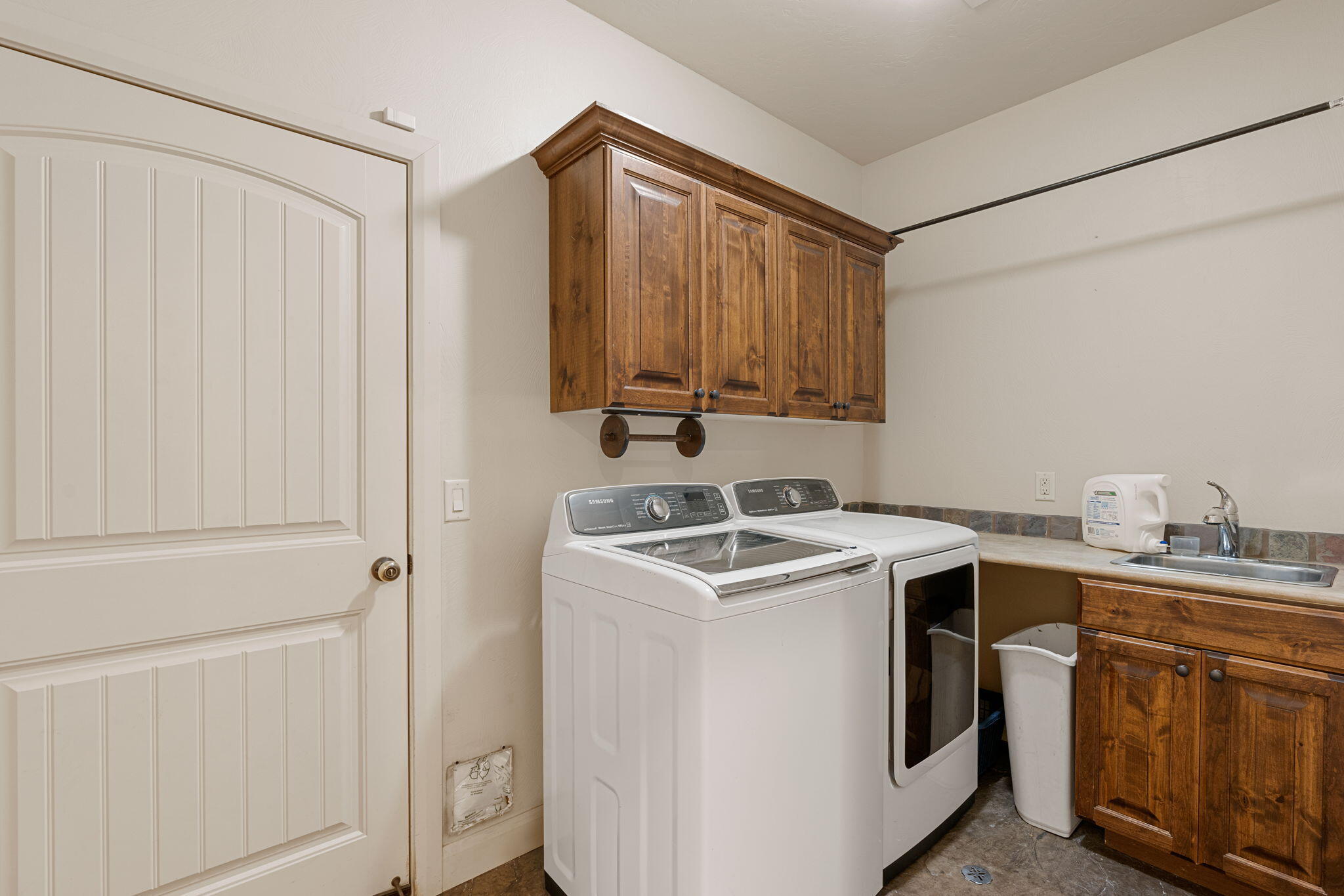 HIGH CHAPARRAL AT THE WASHINGTON BENCH - Residential