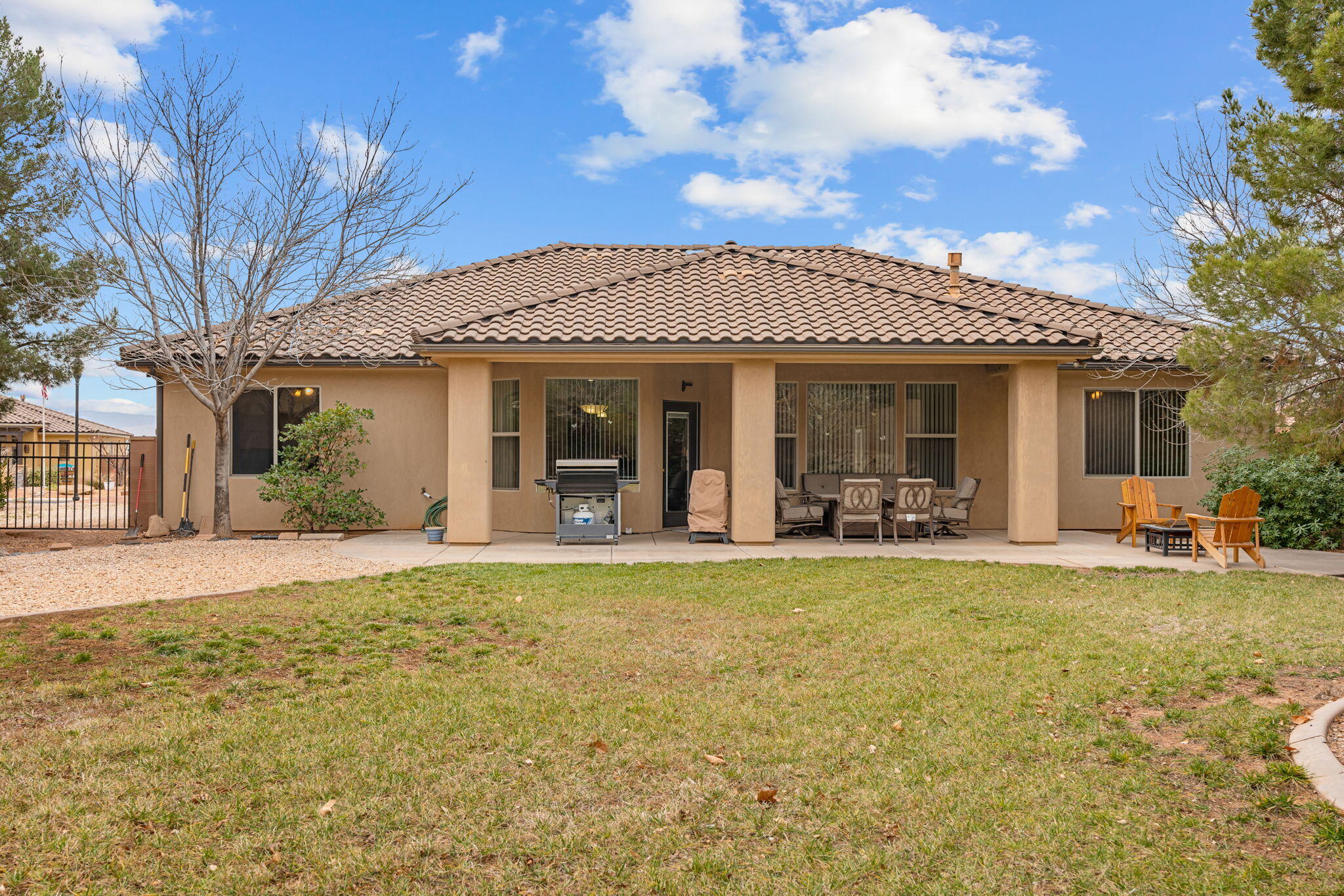 HIGH CHAPARRAL AT THE WASHINGTON BENCH - Residential