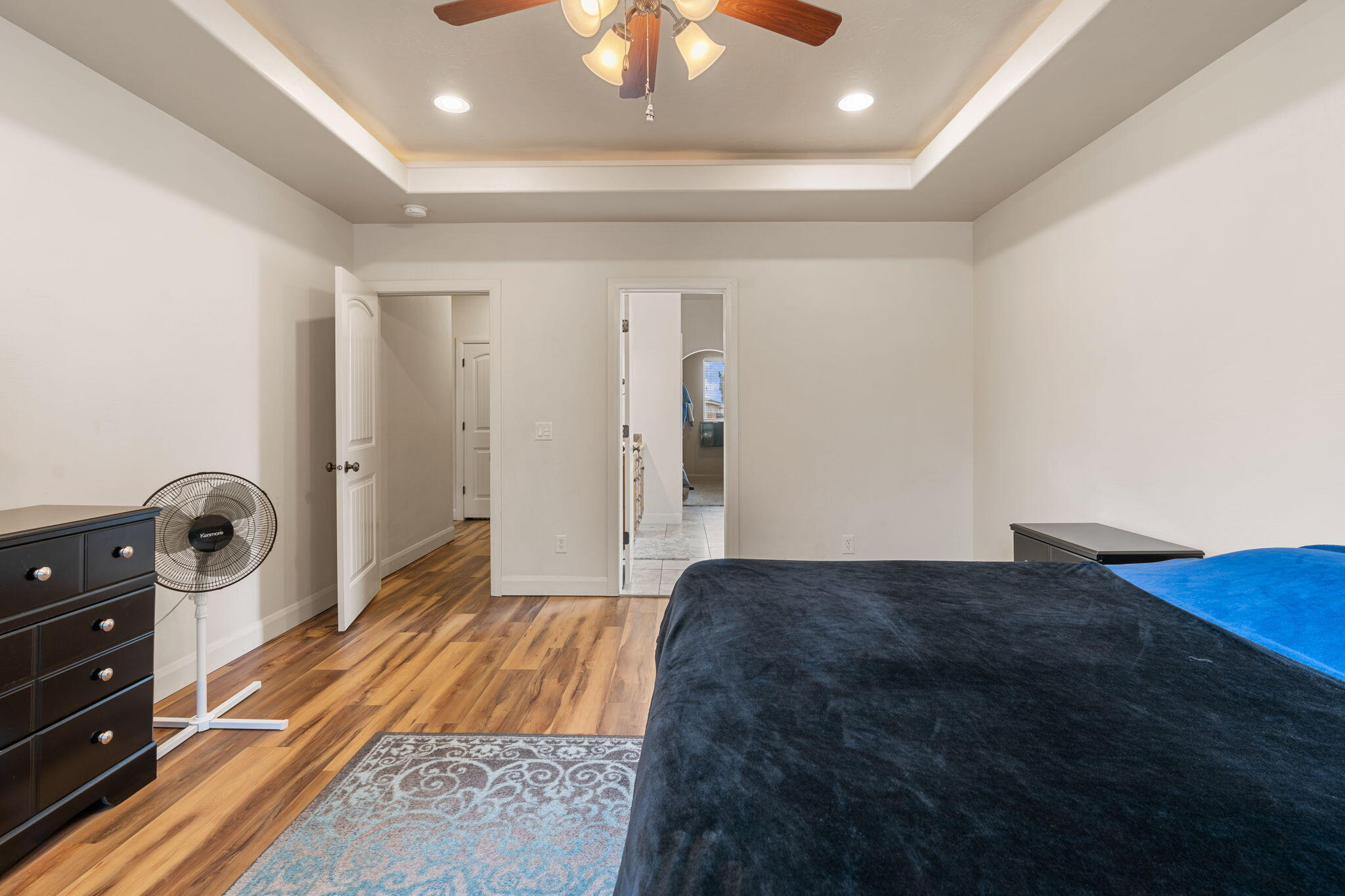 HIGH CHAPARRAL AT THE WASHINGTON BENCH - Residential