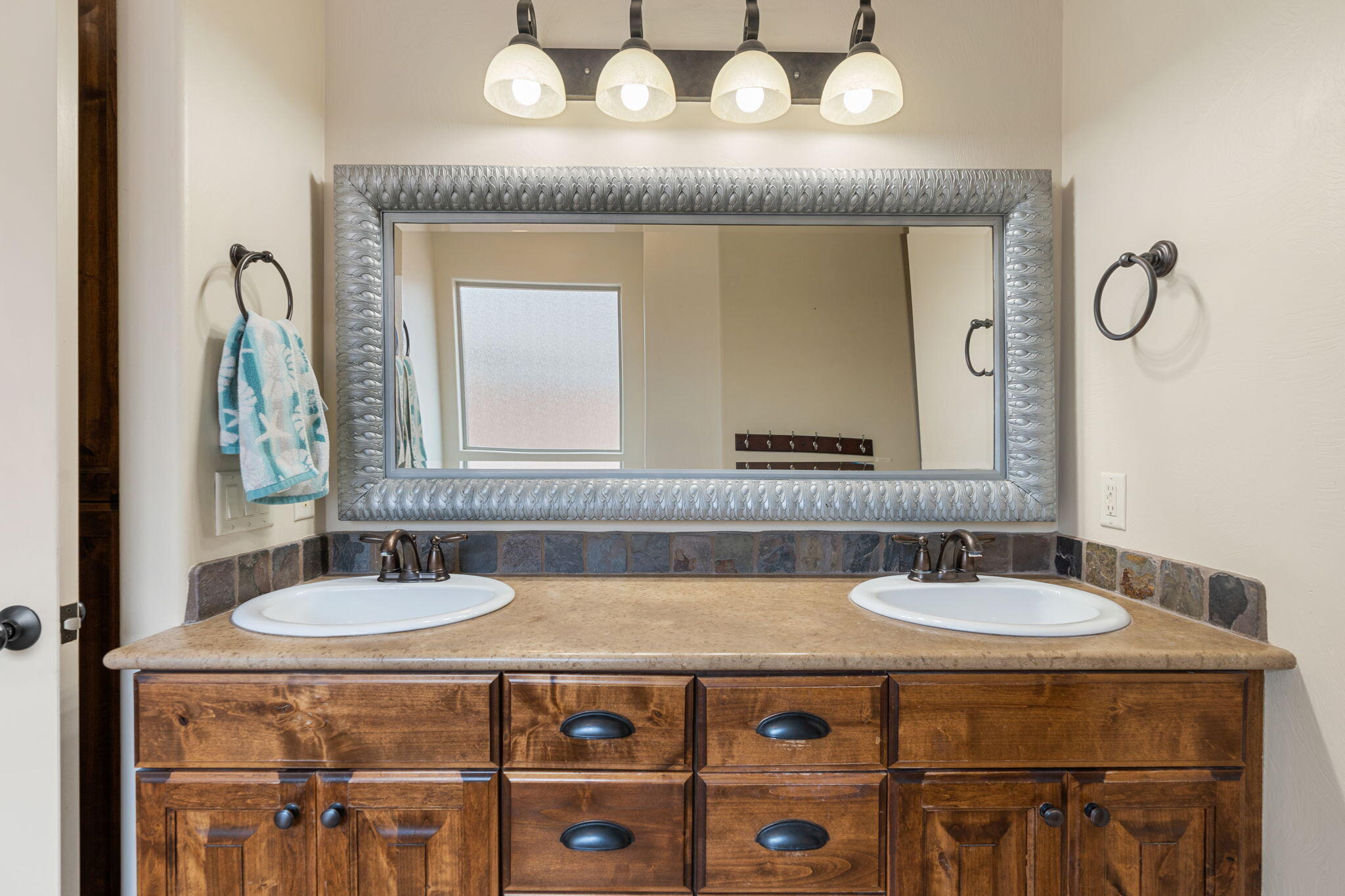 HIGH CHAPARRAL AT THE WASHINGTON BENCH - Residential