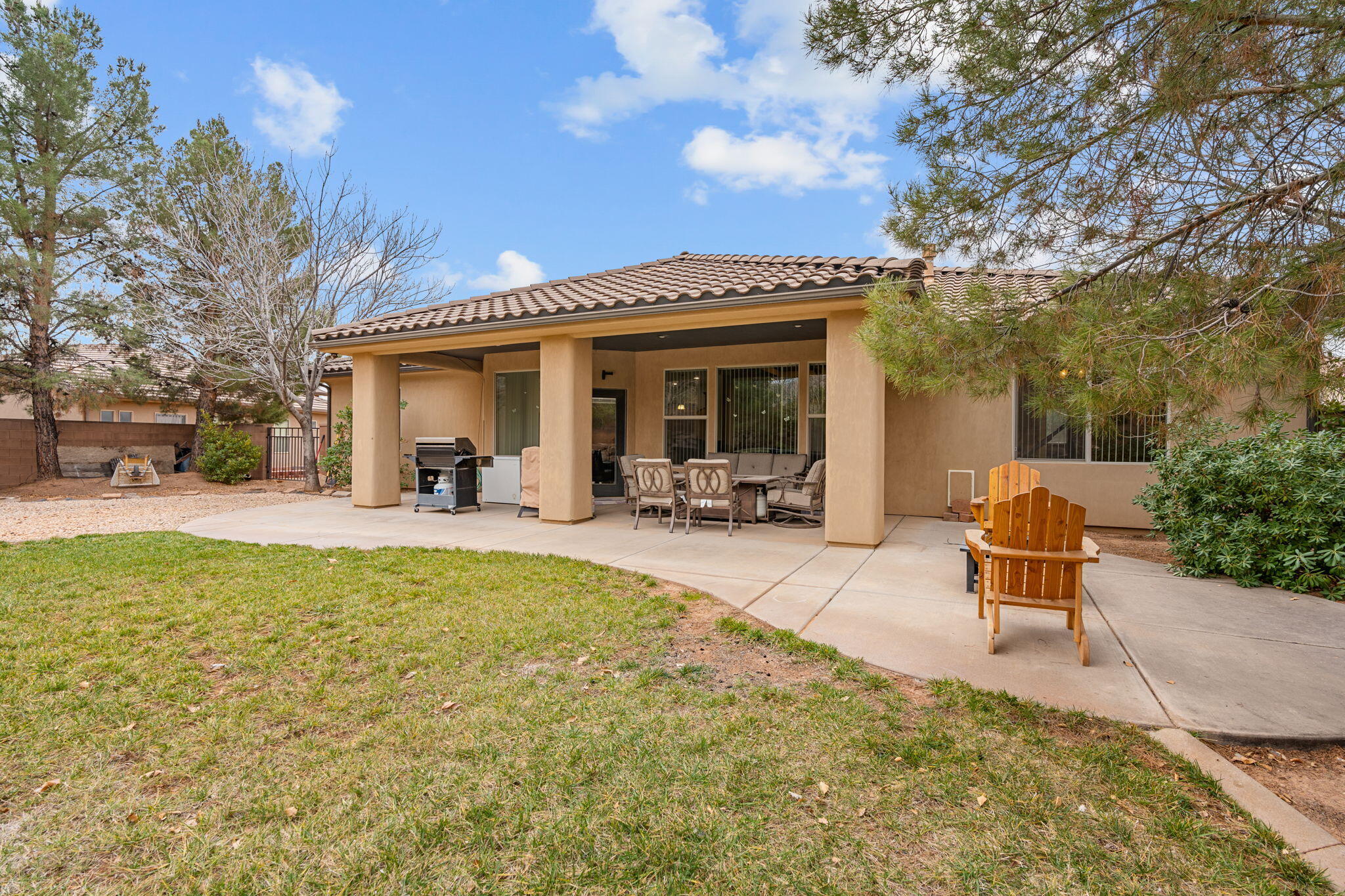 HIGH CHAPARRAL AT THE WASHINGTON BENCH - Residential