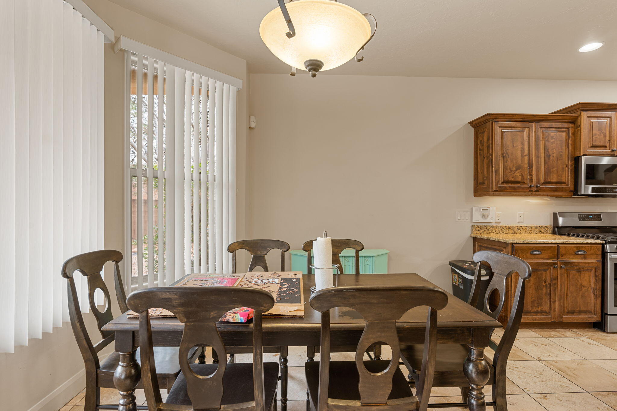 HIGH CHAPARRAL AT THE WASHINGTON BENCH - Residential