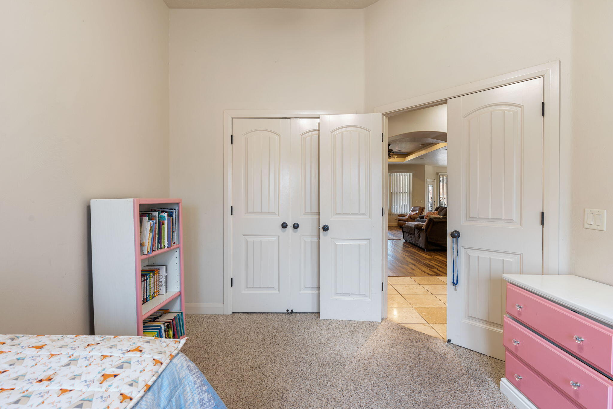 HIGH CHAPARRAL AT THE WASHINGTON BENCH - Residential