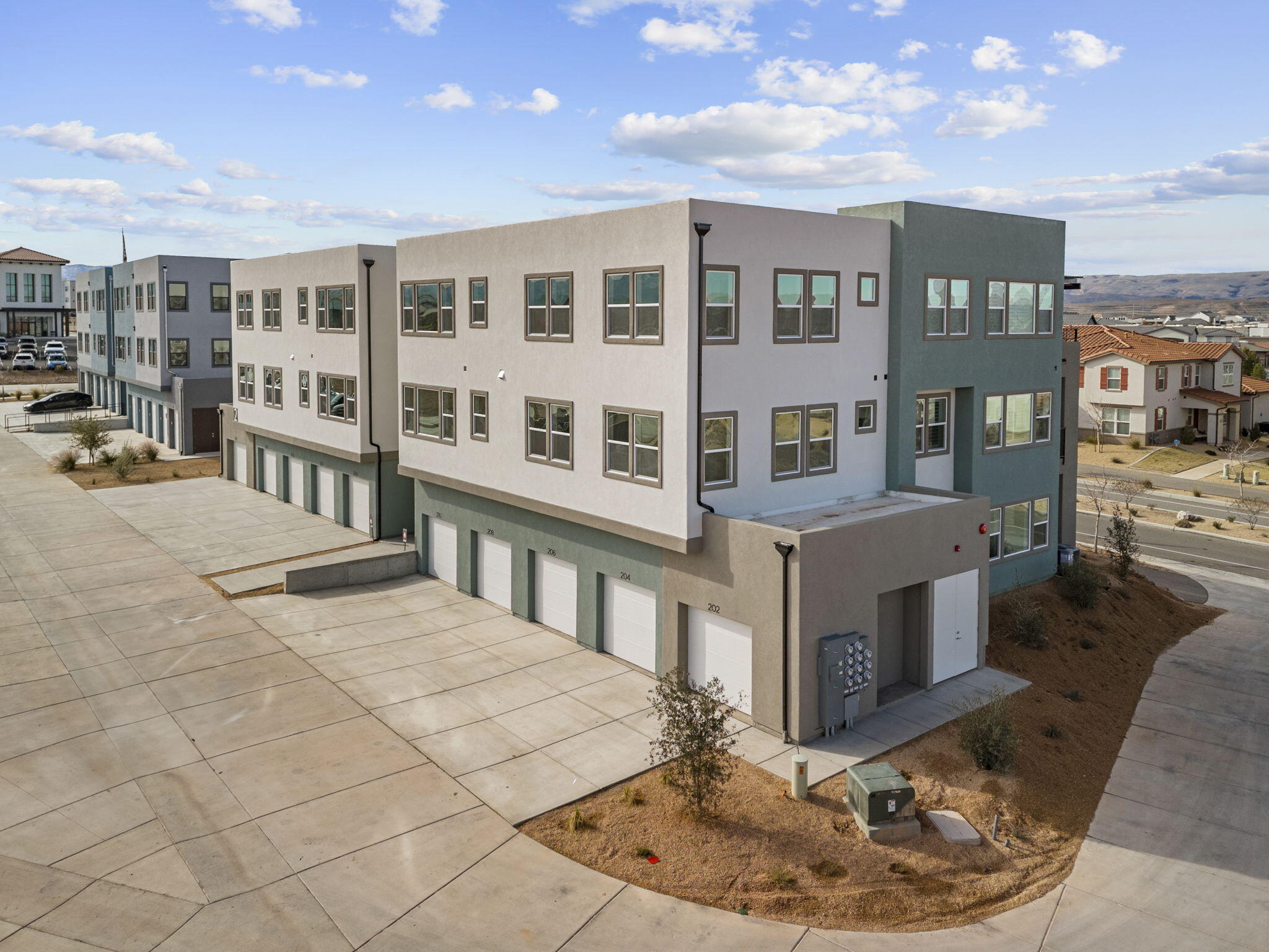 AUBURN HILLS - Residential