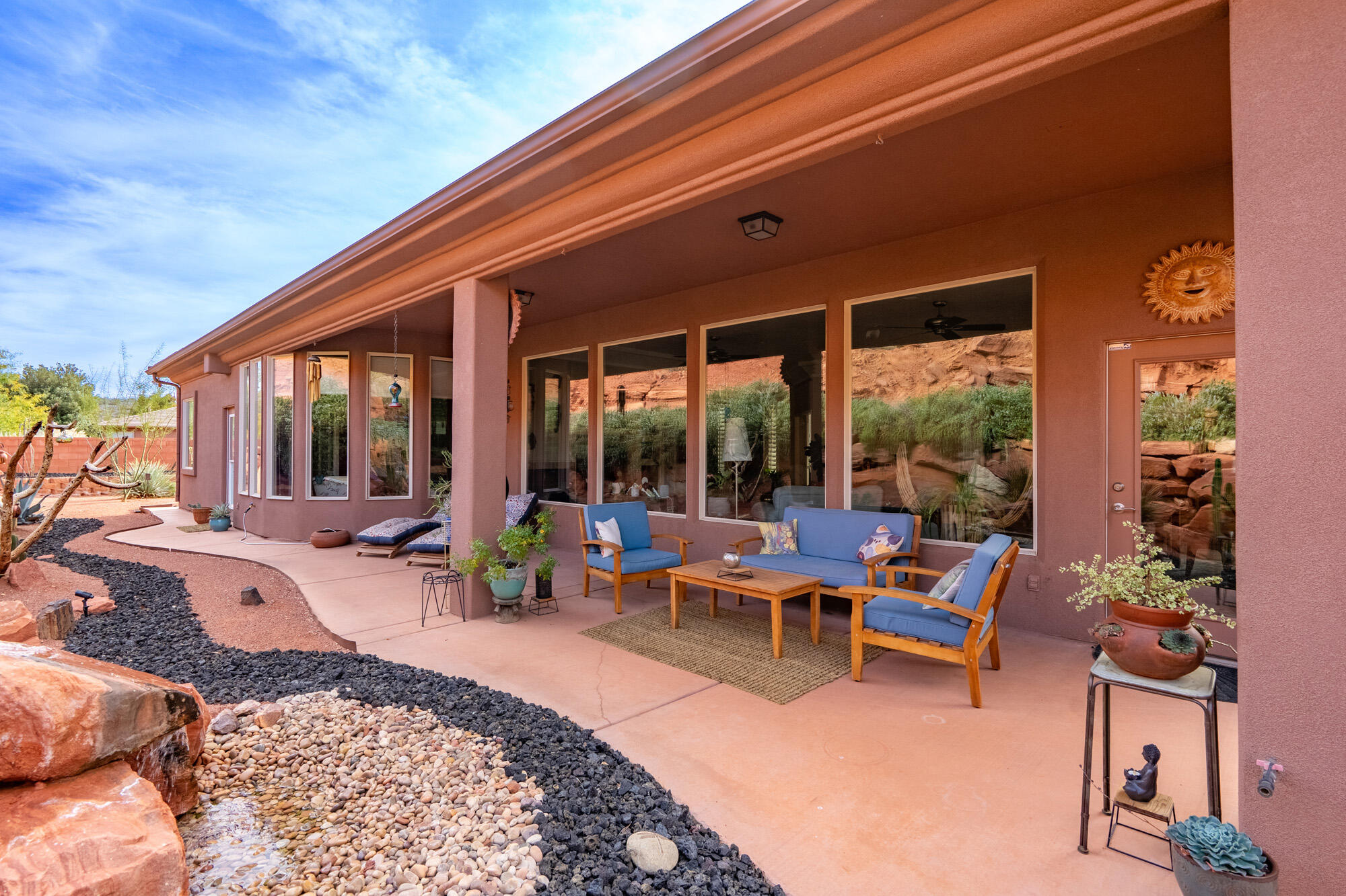 PARADISE CANYON - Residential