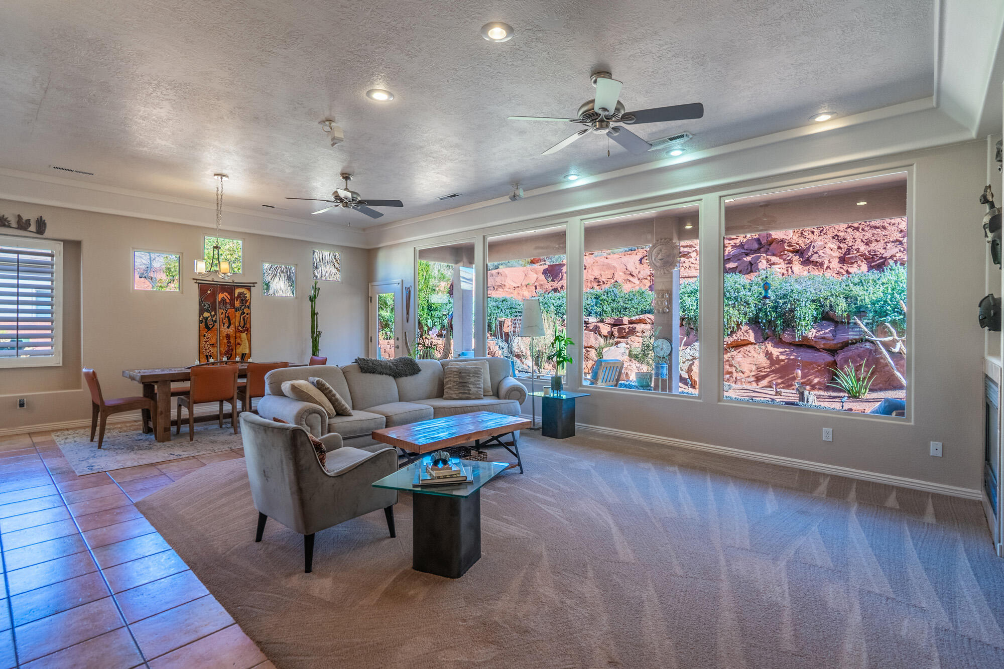 PARADISE CANYON - Residential