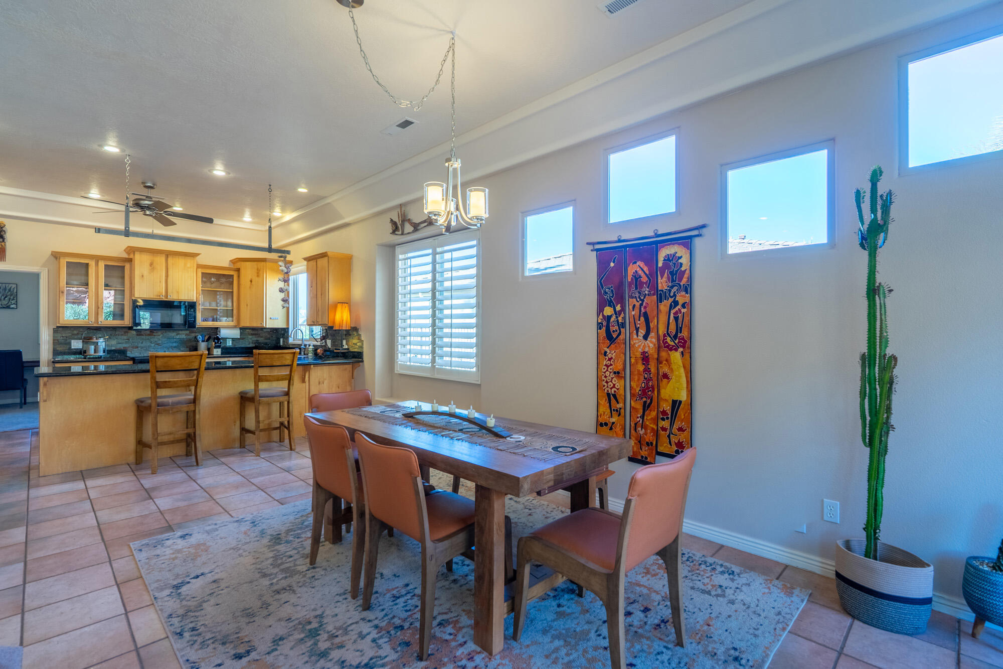 PARADISE CANYON - Residential