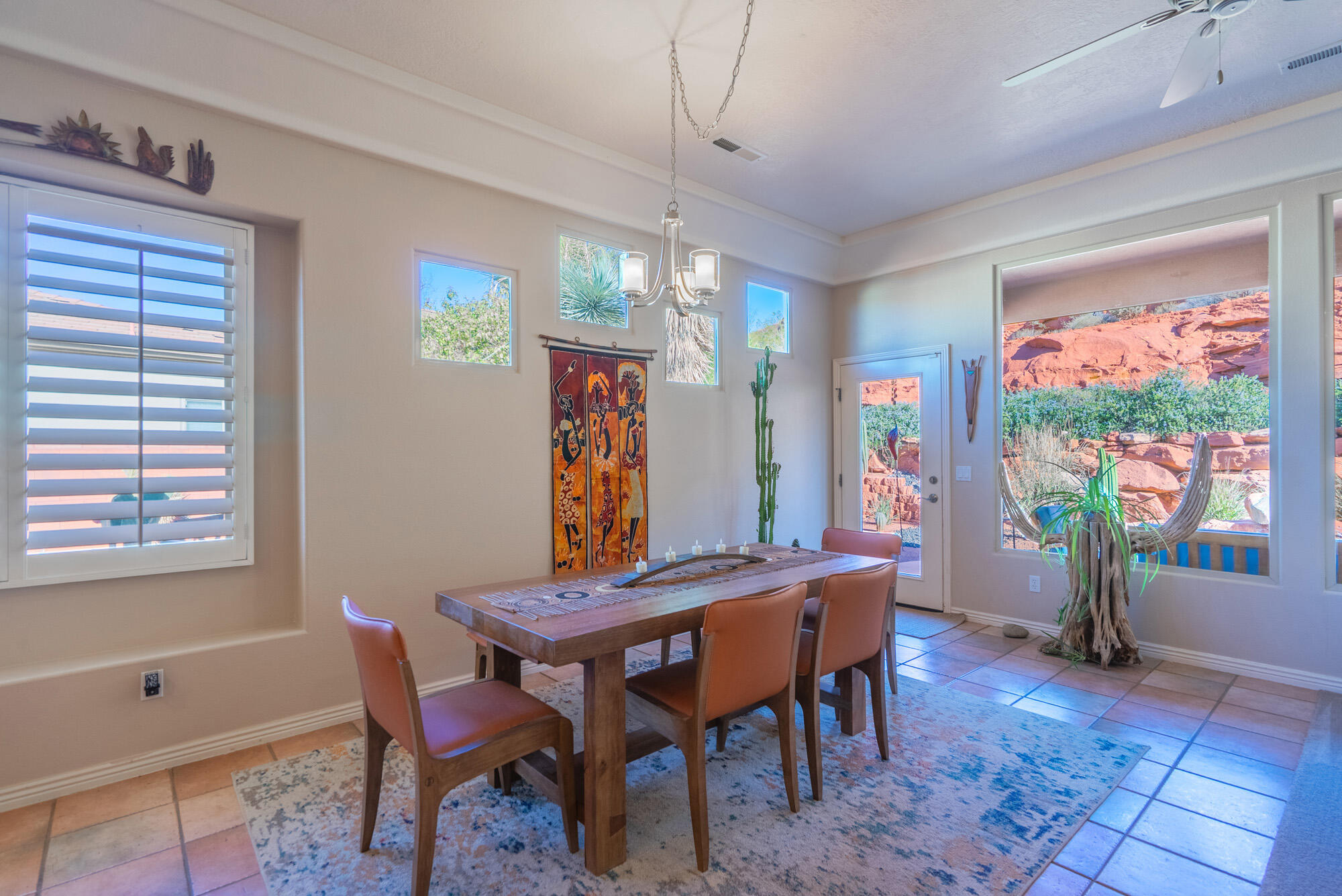 PARADISE CANYON - Residential