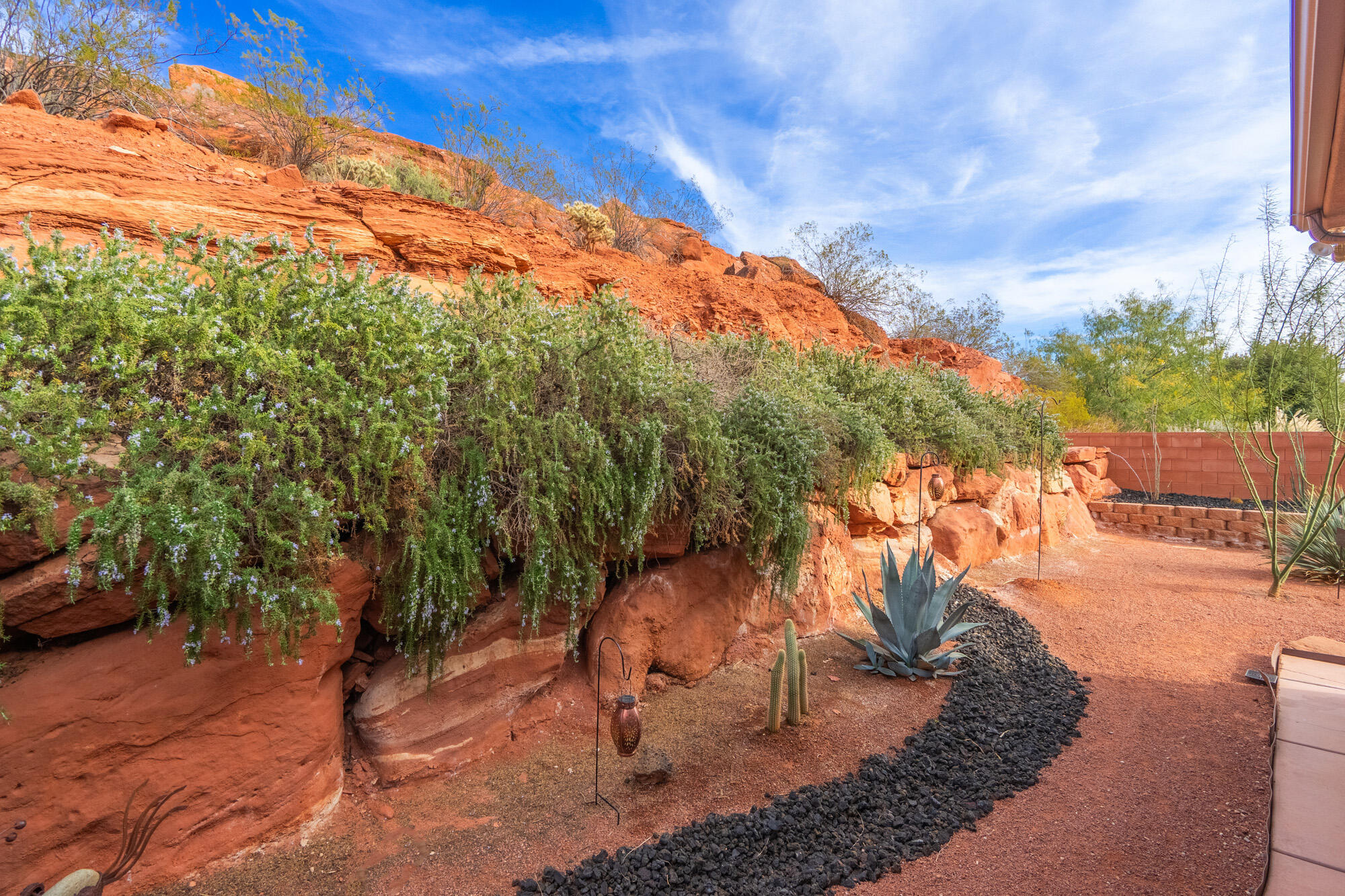 PARADISE CANYON - Residential