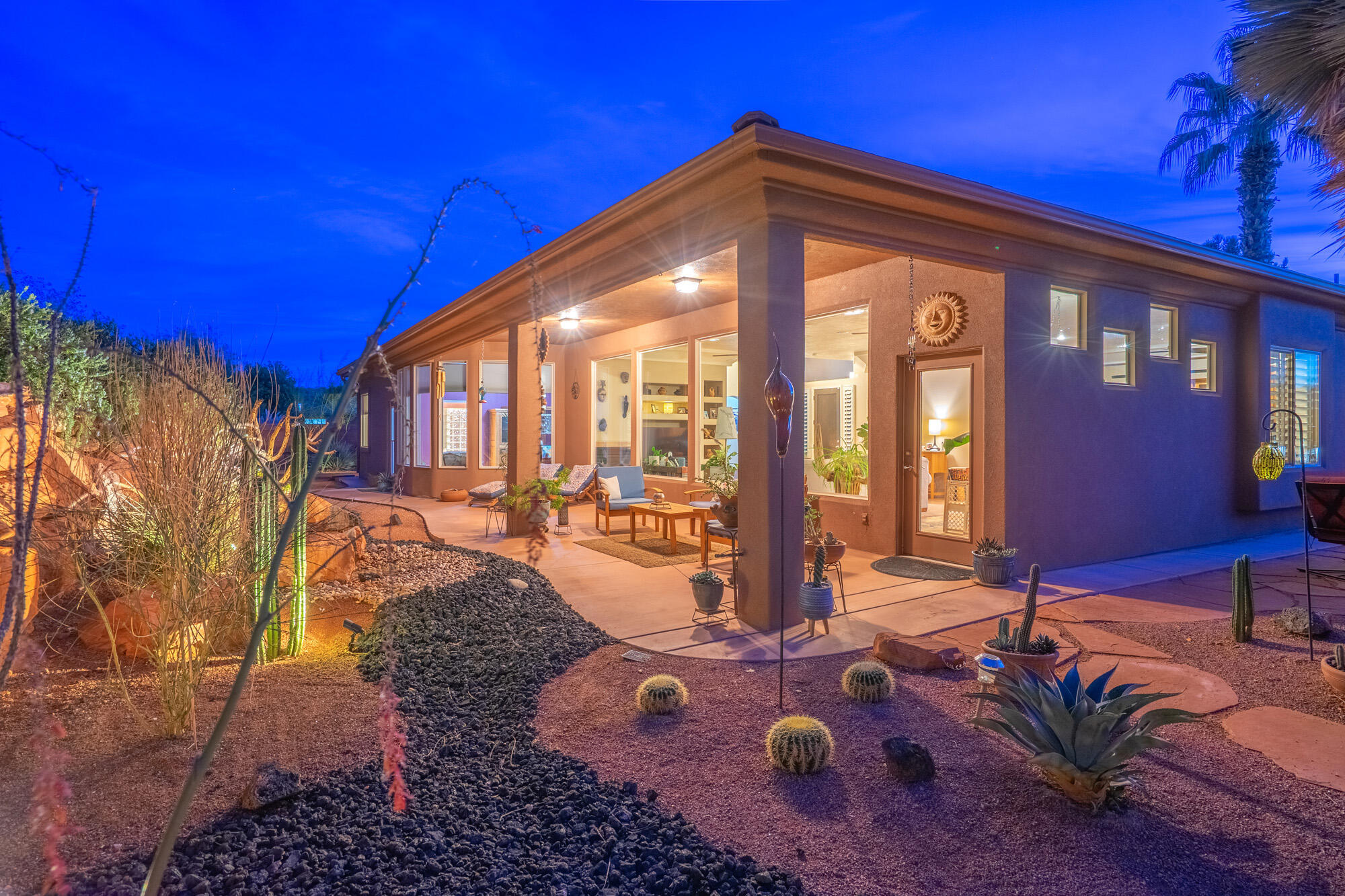 PARADISE CANYON - Residential