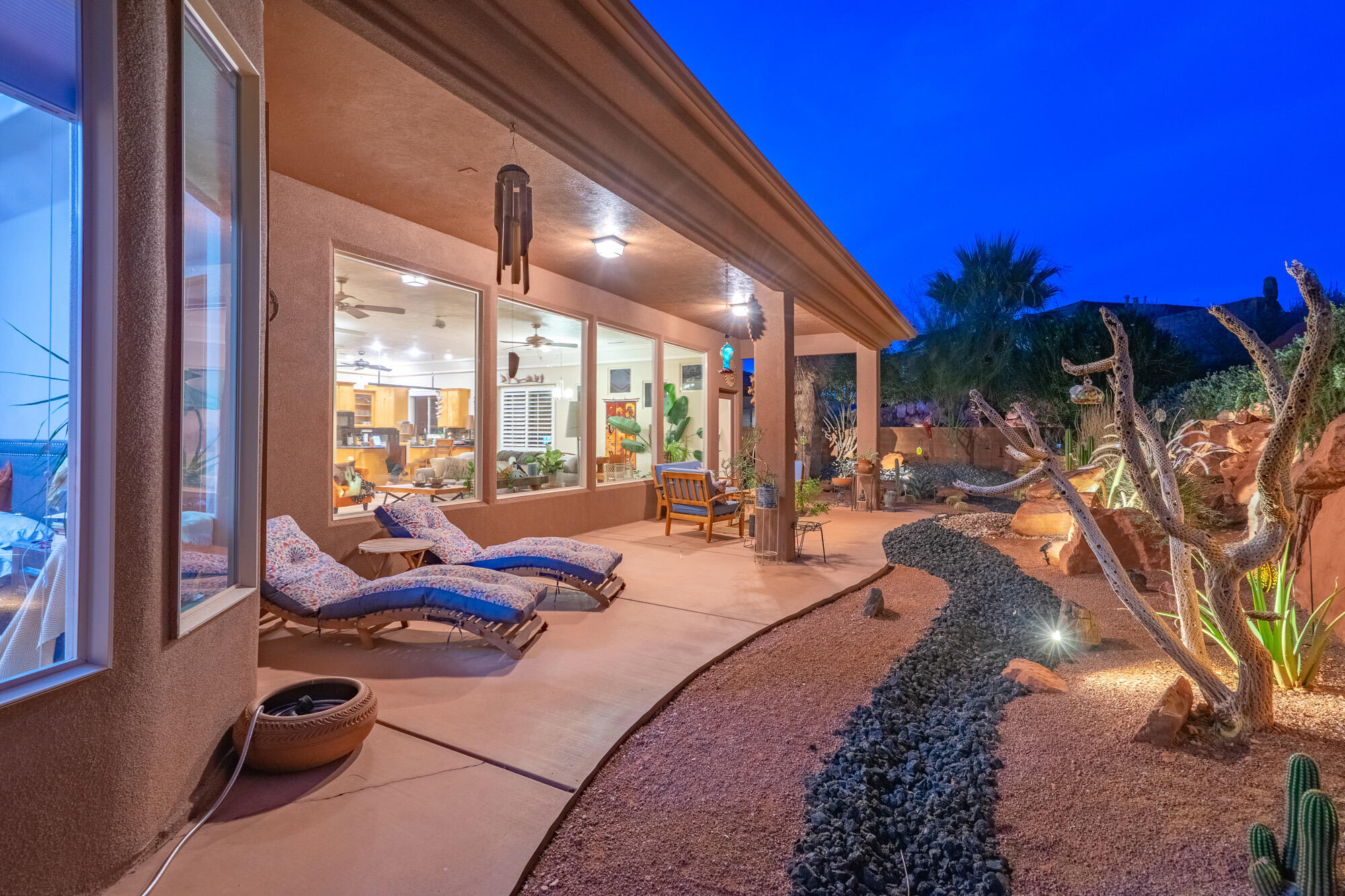 PARADISE CANYON - Residential