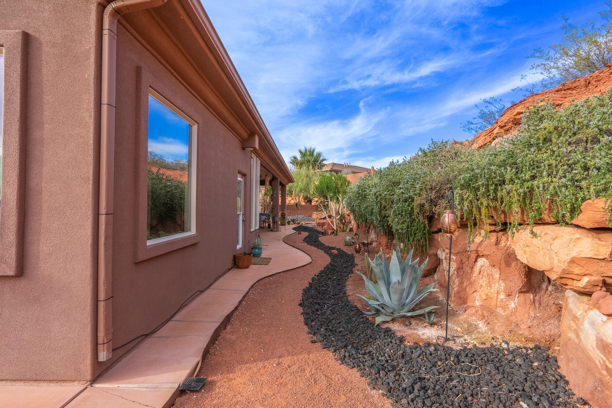 PARADISE CANYON - Residential