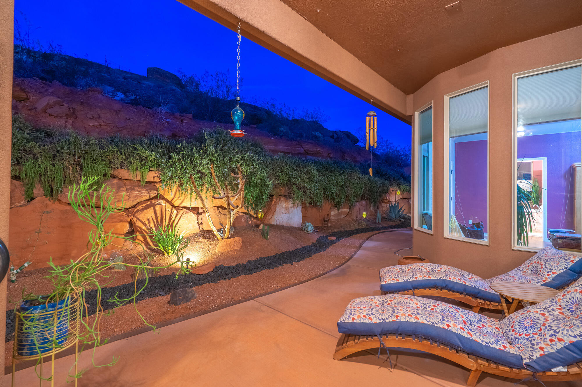 PARADISE CANYON - Residential