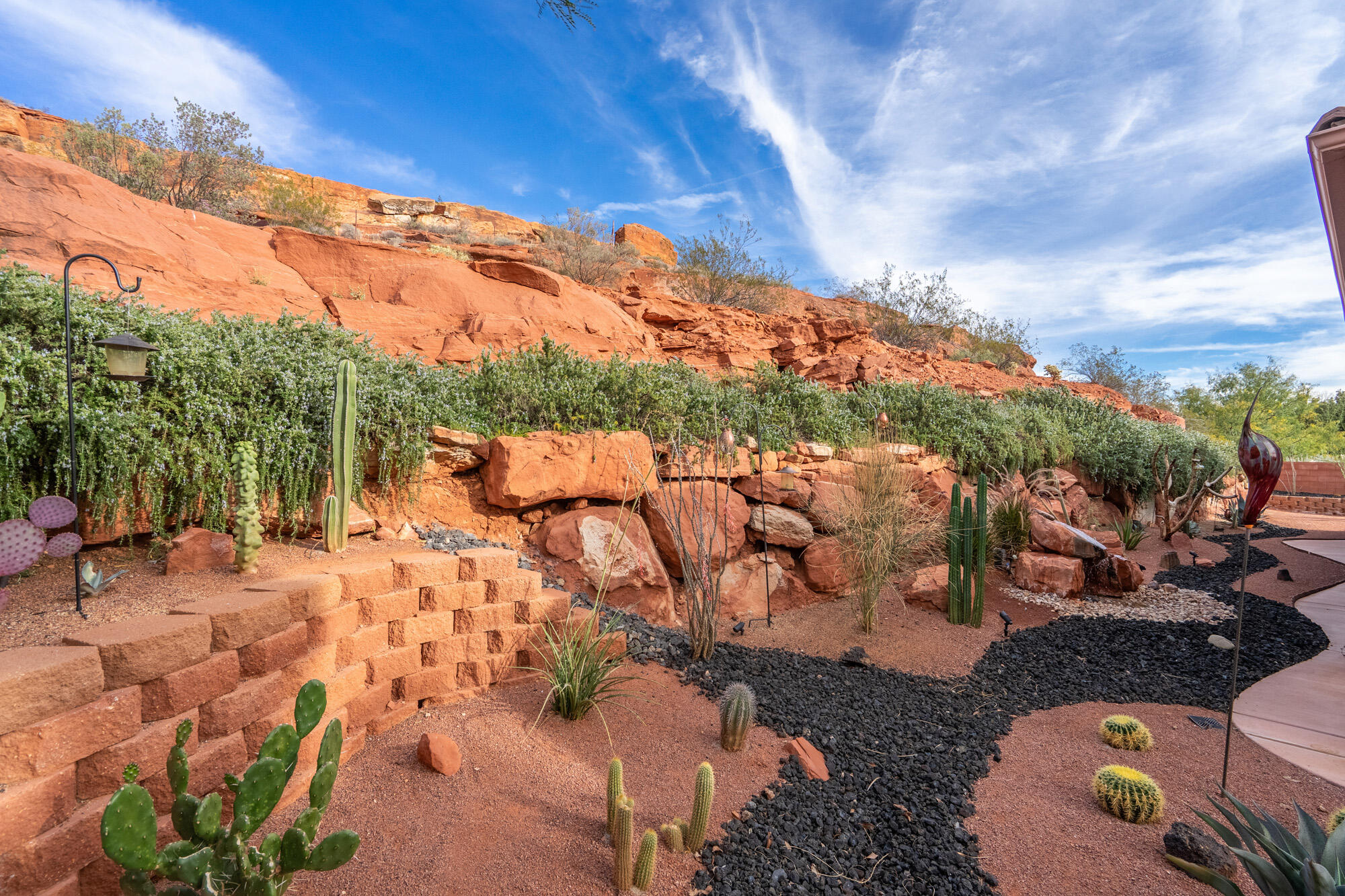 PARADISE CANYON - Residential