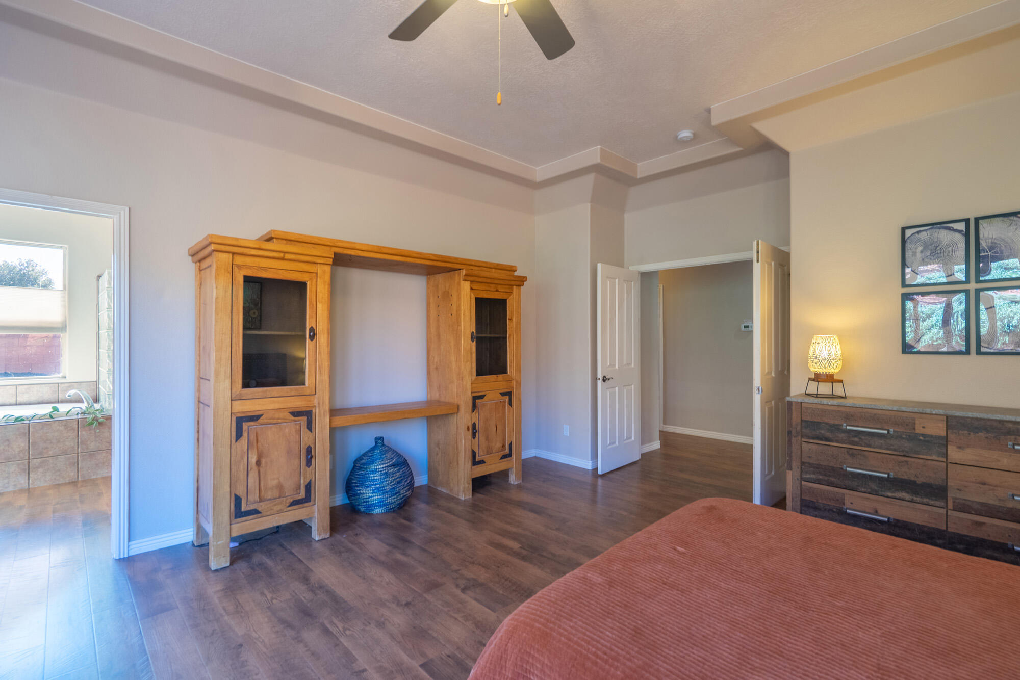 PARADISE CANYON - Residential