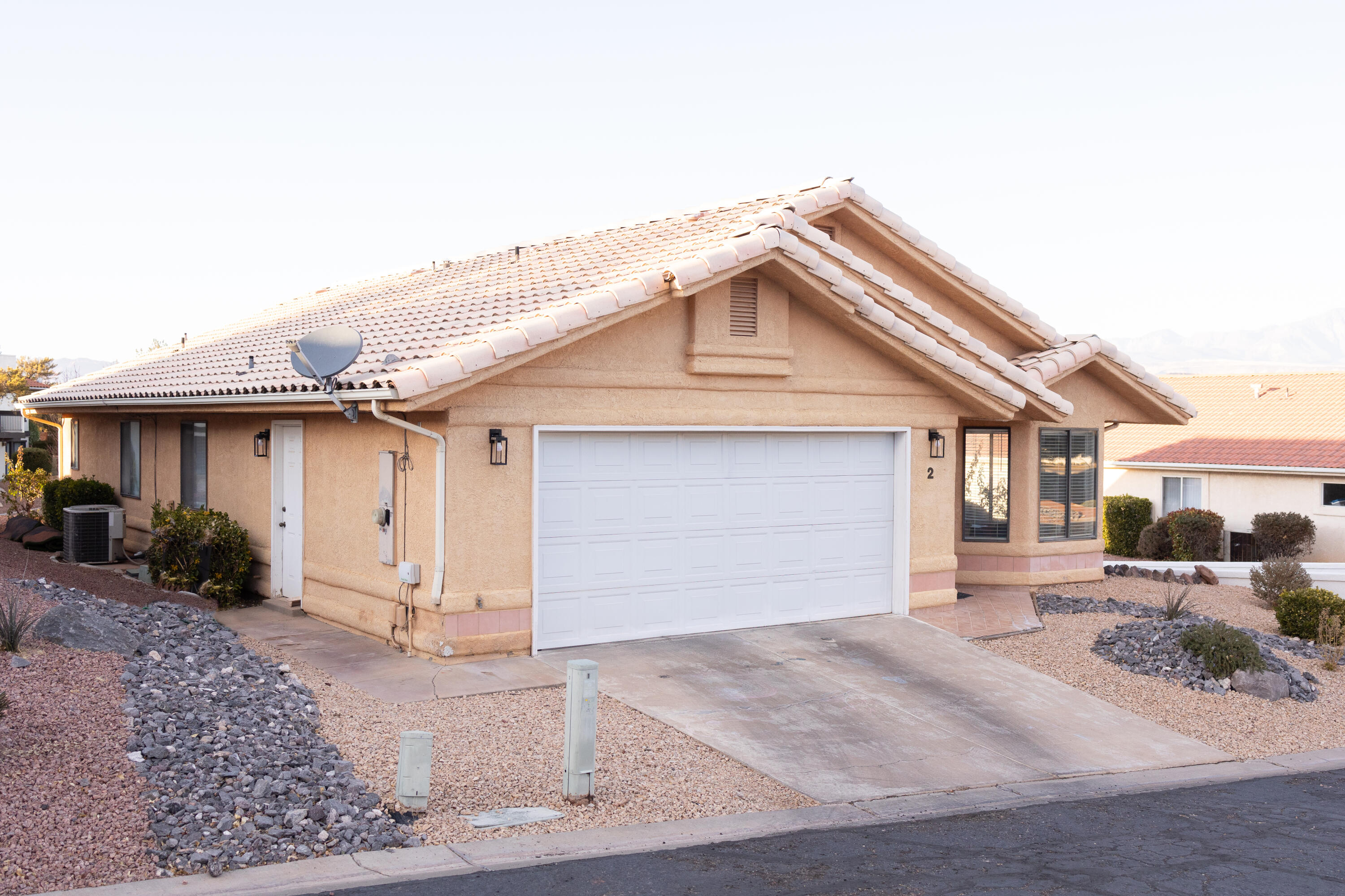 DESERT IMAGES TOWNHOMES - Residential