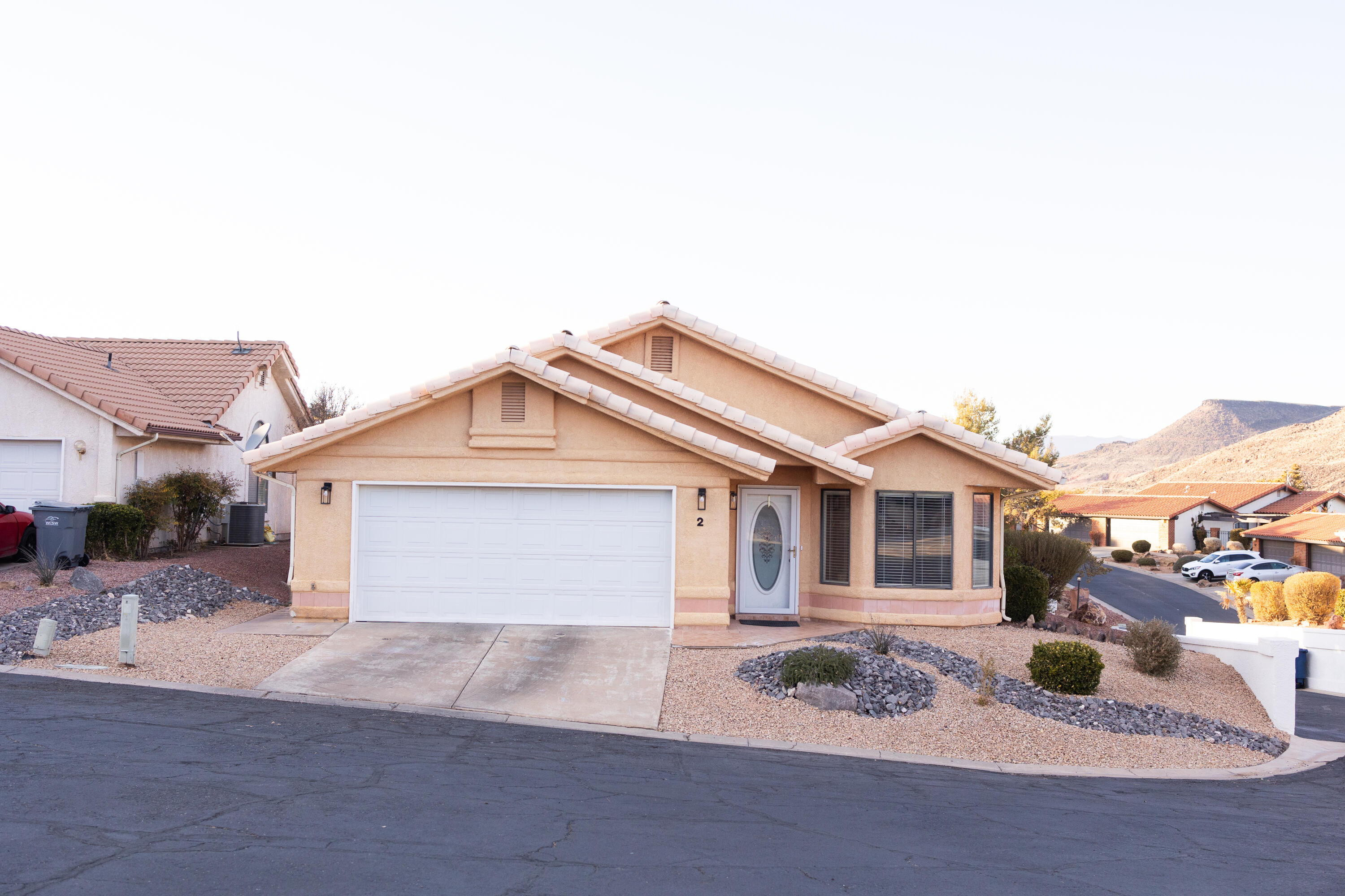 DESERT IMAGES TOWNHOMES - Residential