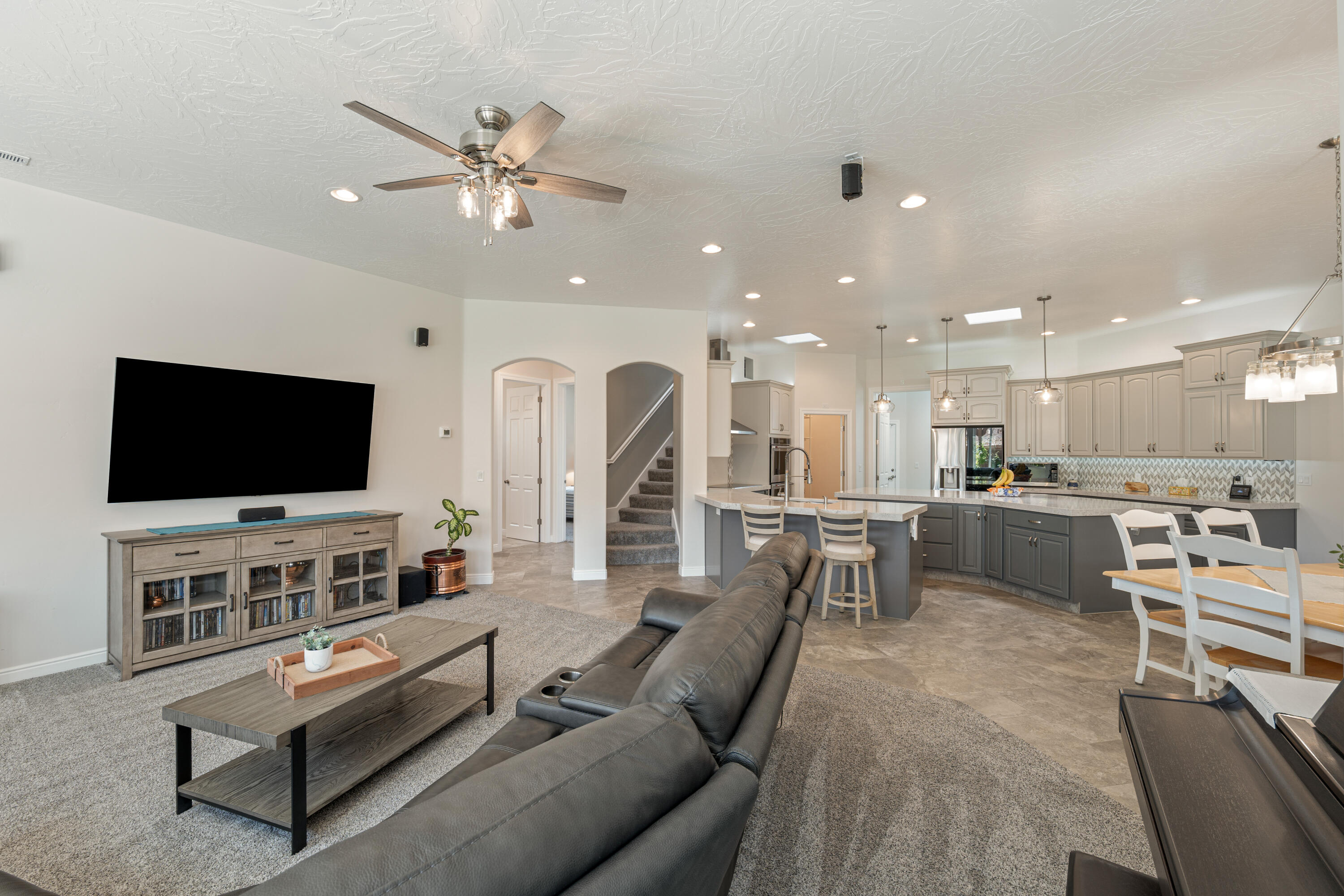 MAJESTIC SUNSET - Residential