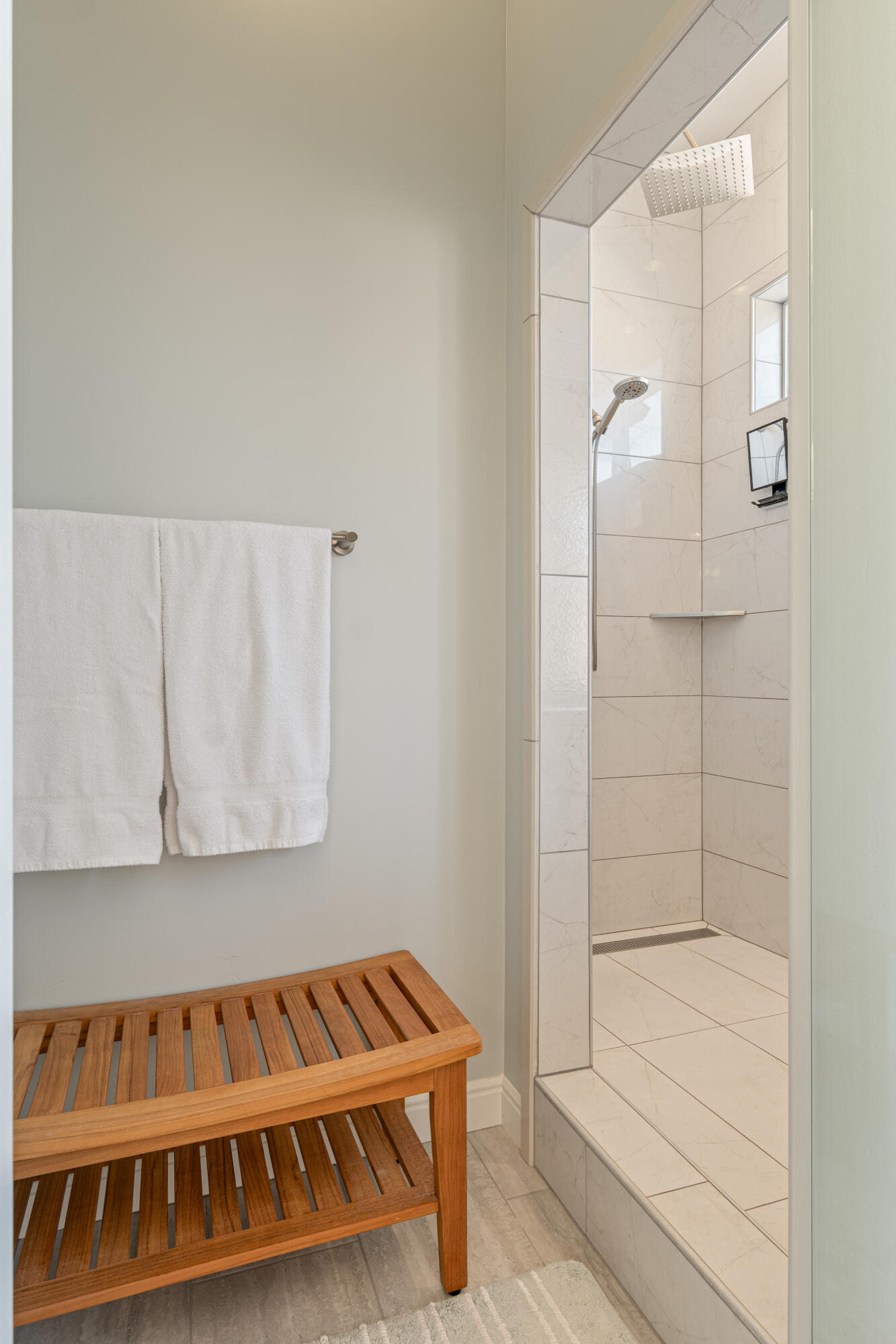 MAJESTIC SUNSET - Residential