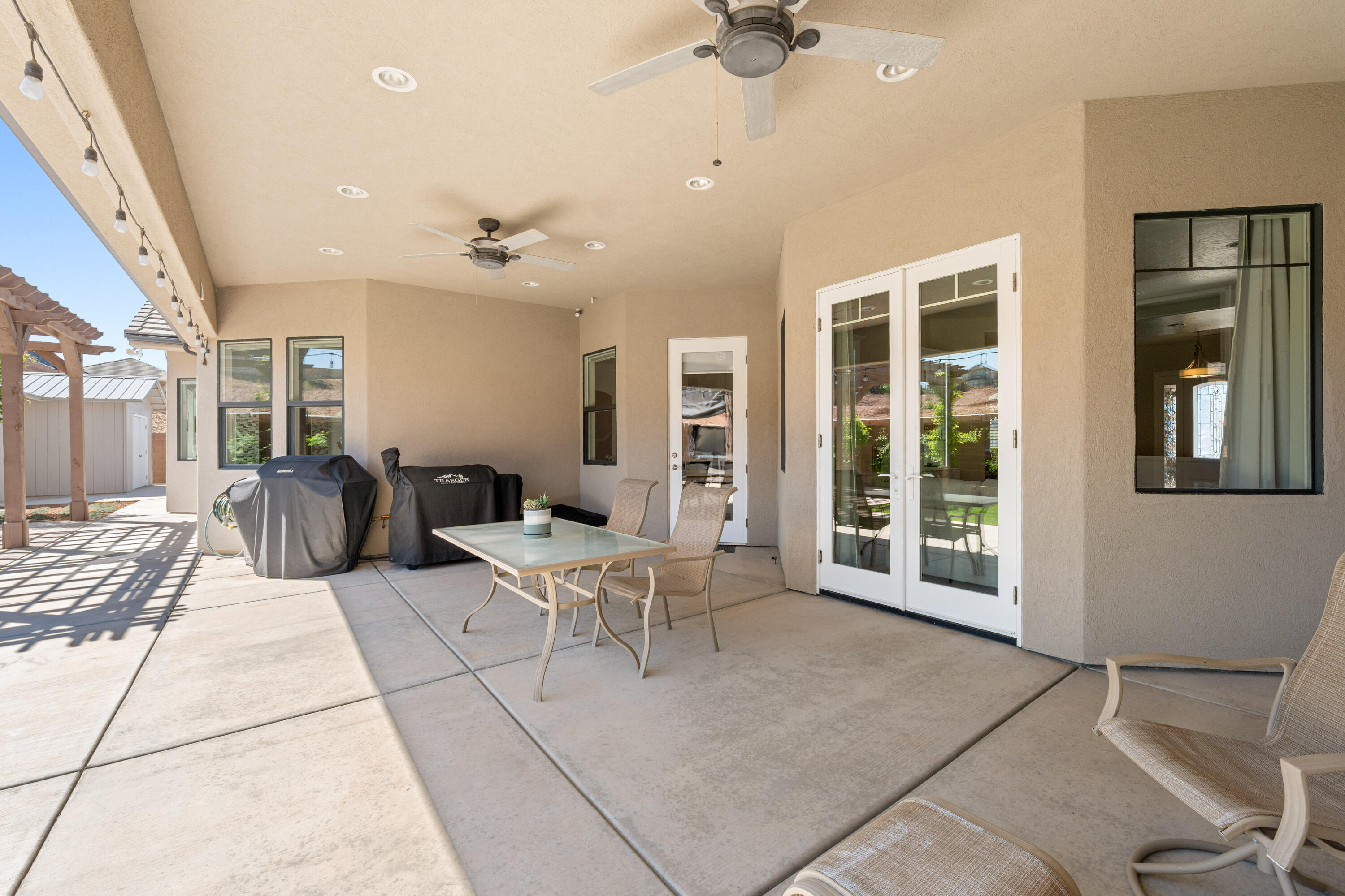 MAJESTIC SUNSET - Residential