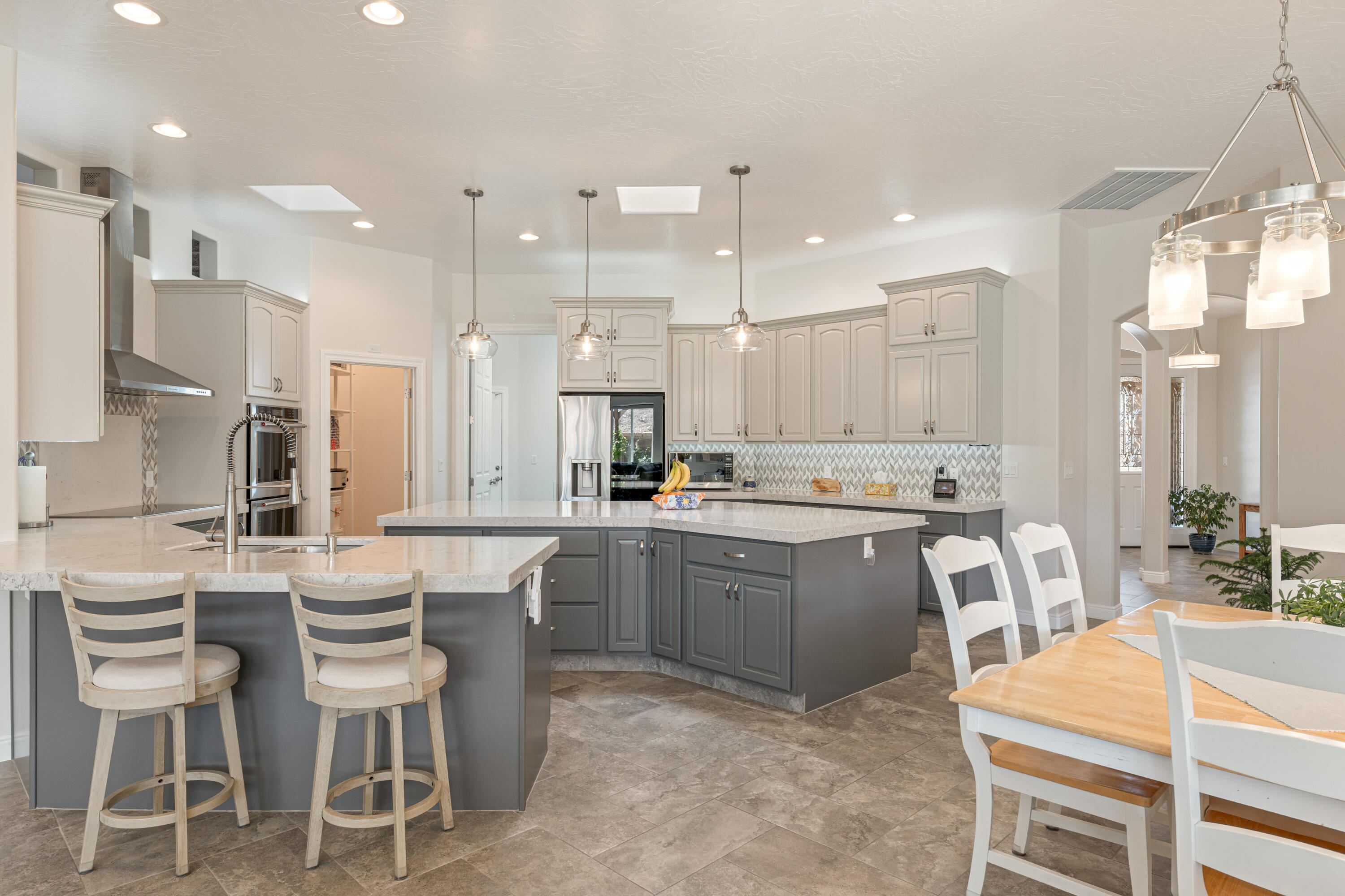 MAJESTIC SUNSET - Residential