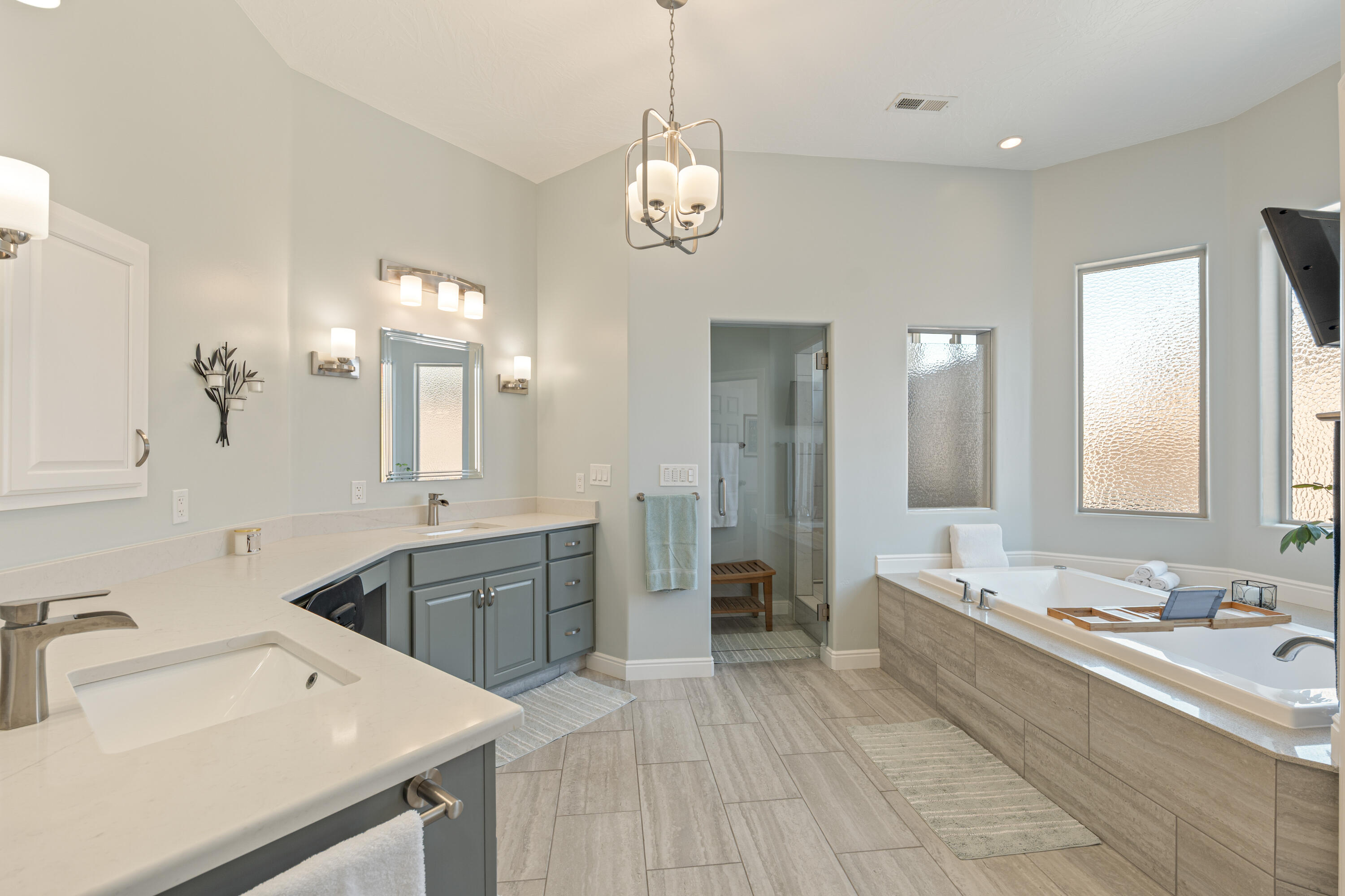 MAJESTIC SUNSET - Residential