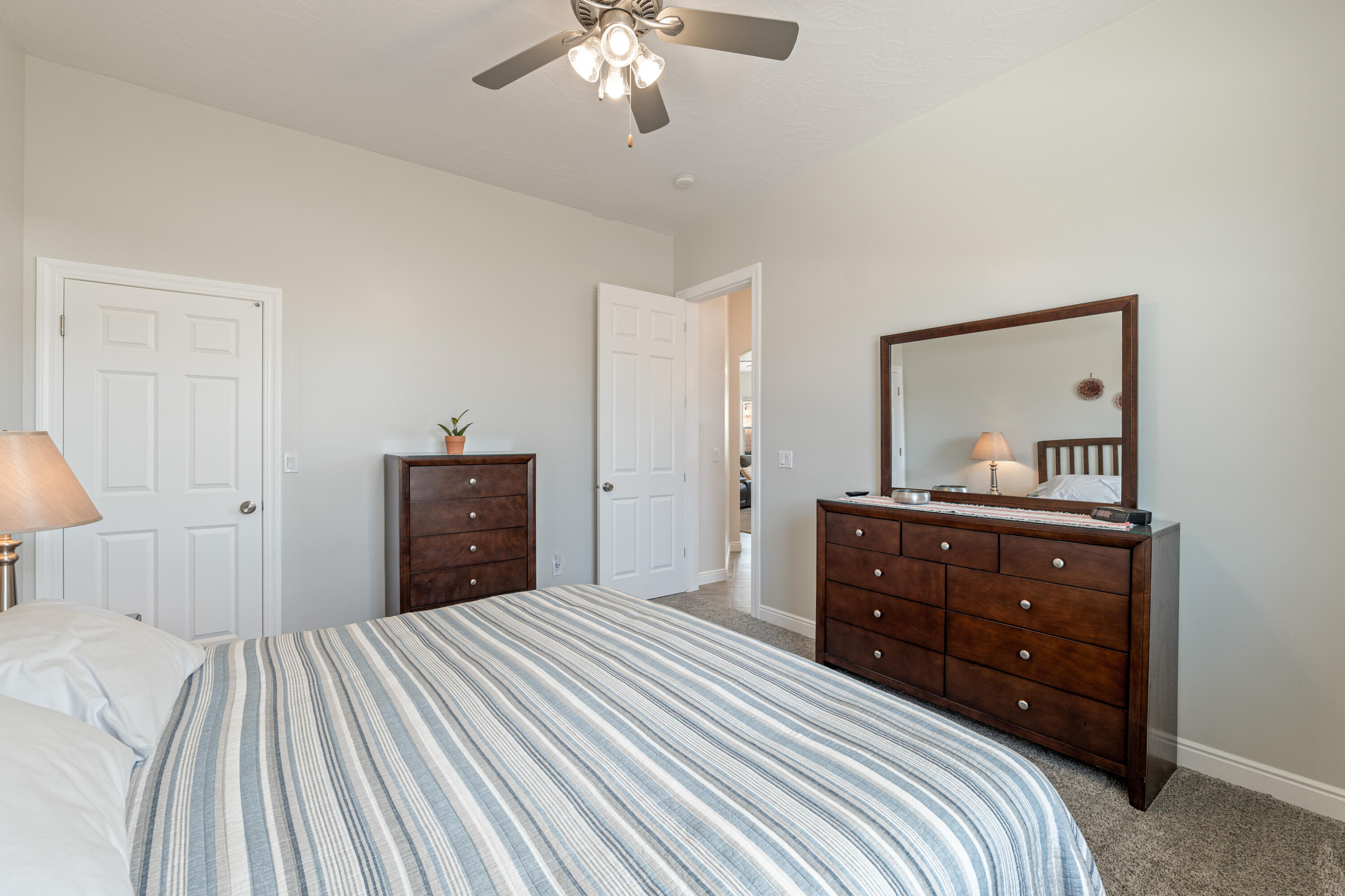 MAJESTIC SUNSET - Residential