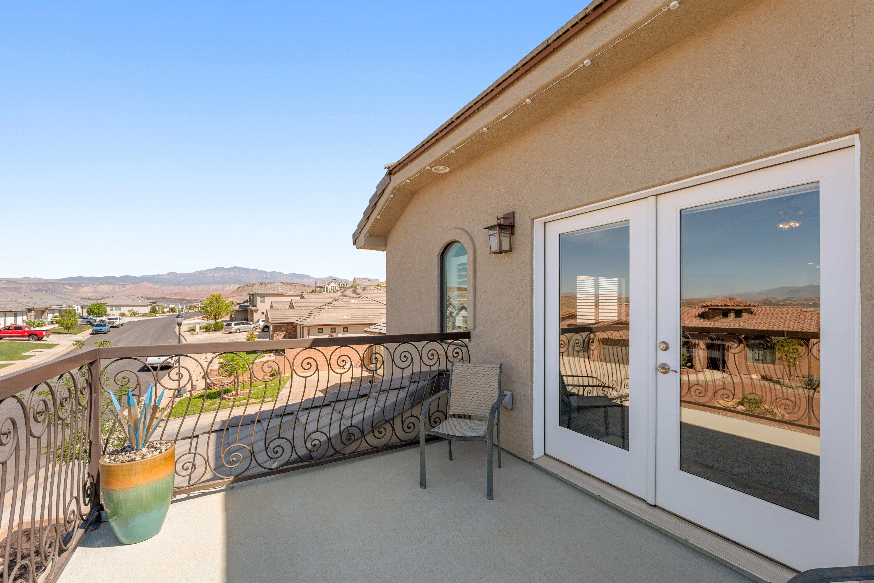 MAJESTIC SUNSET - Residential